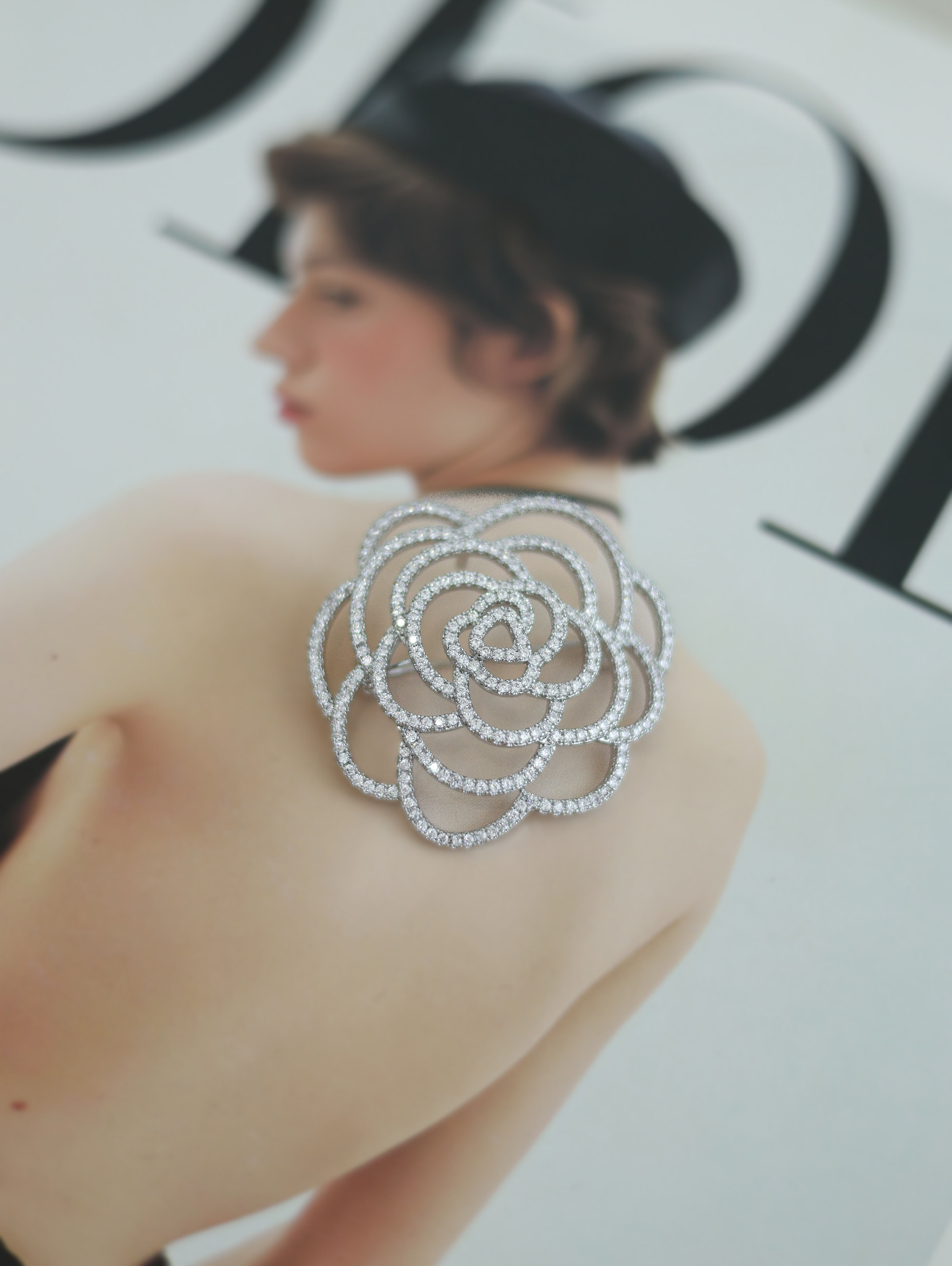 Cài áo premium rose bạc