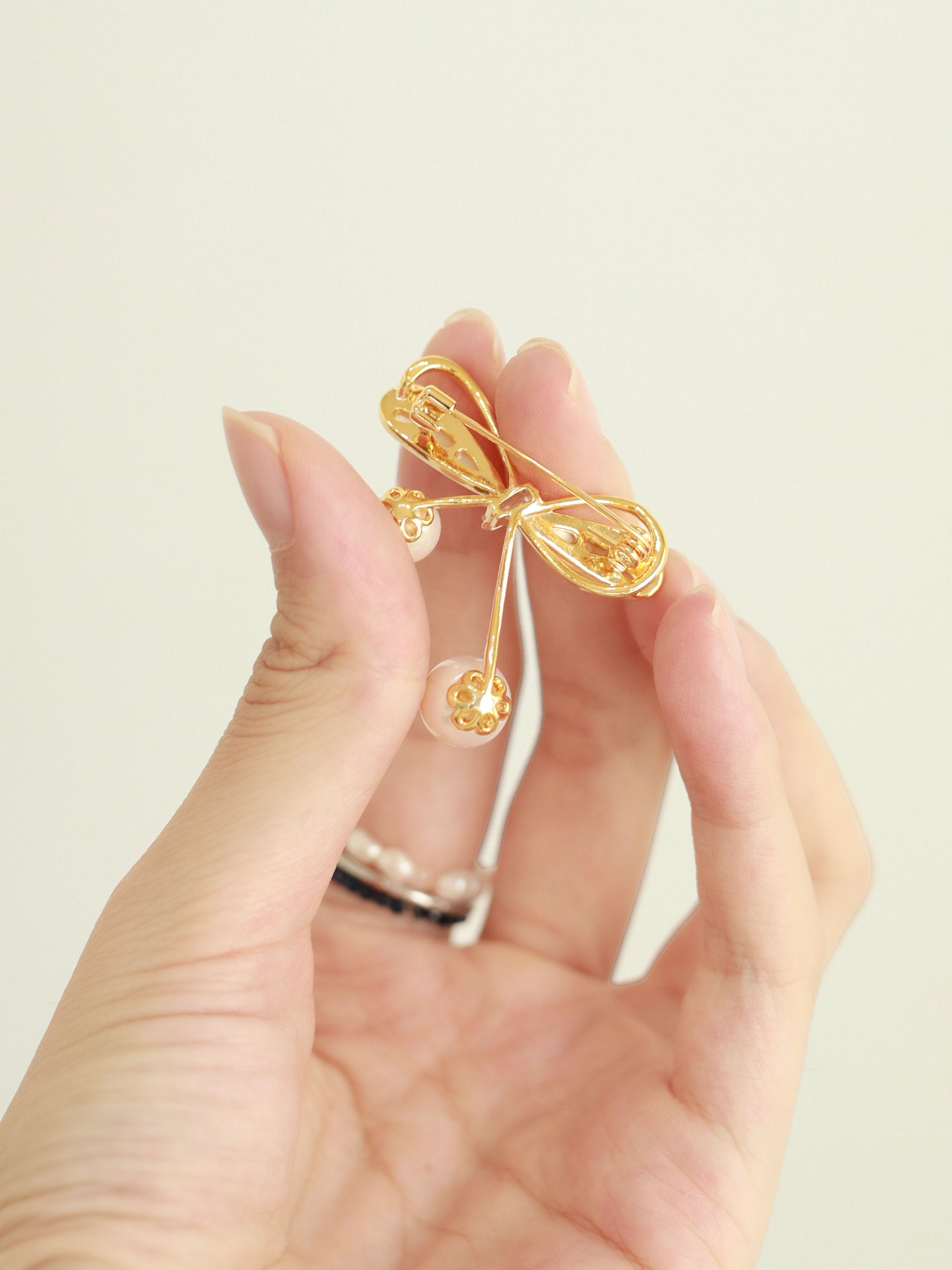 Cài áo premium nơ ngọc