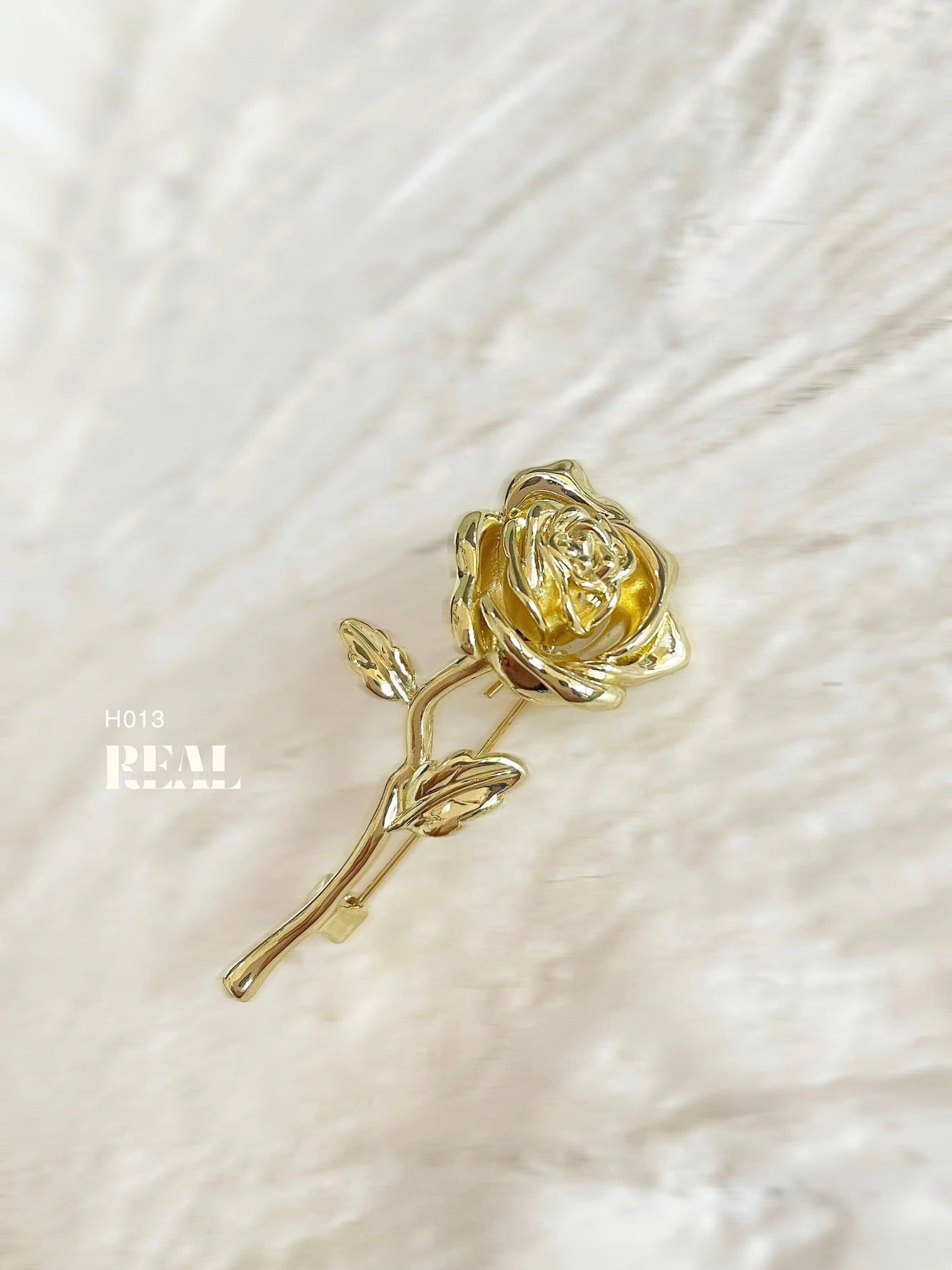 Cài áo Premium Rose vàng