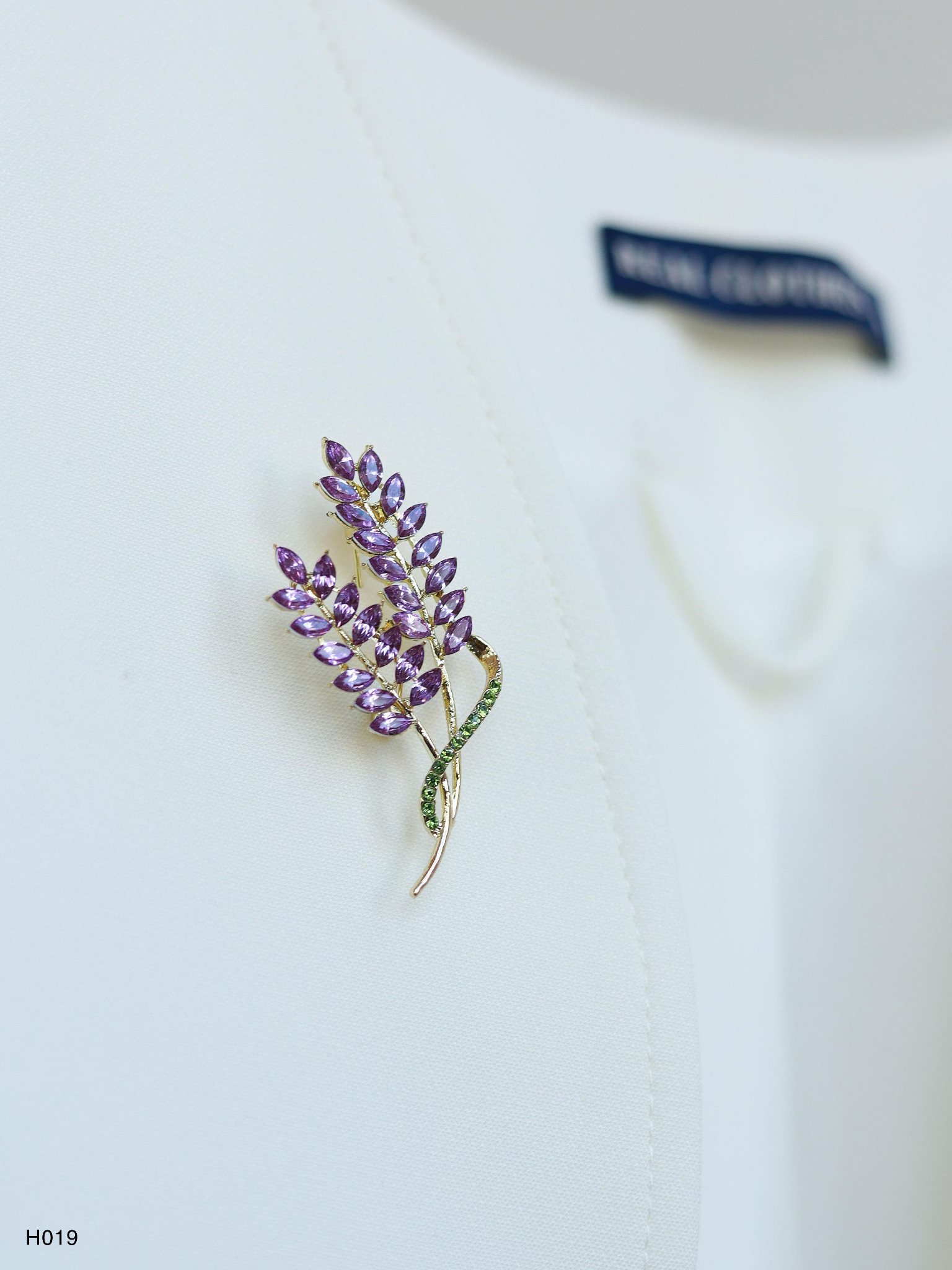 Cài áo lavender