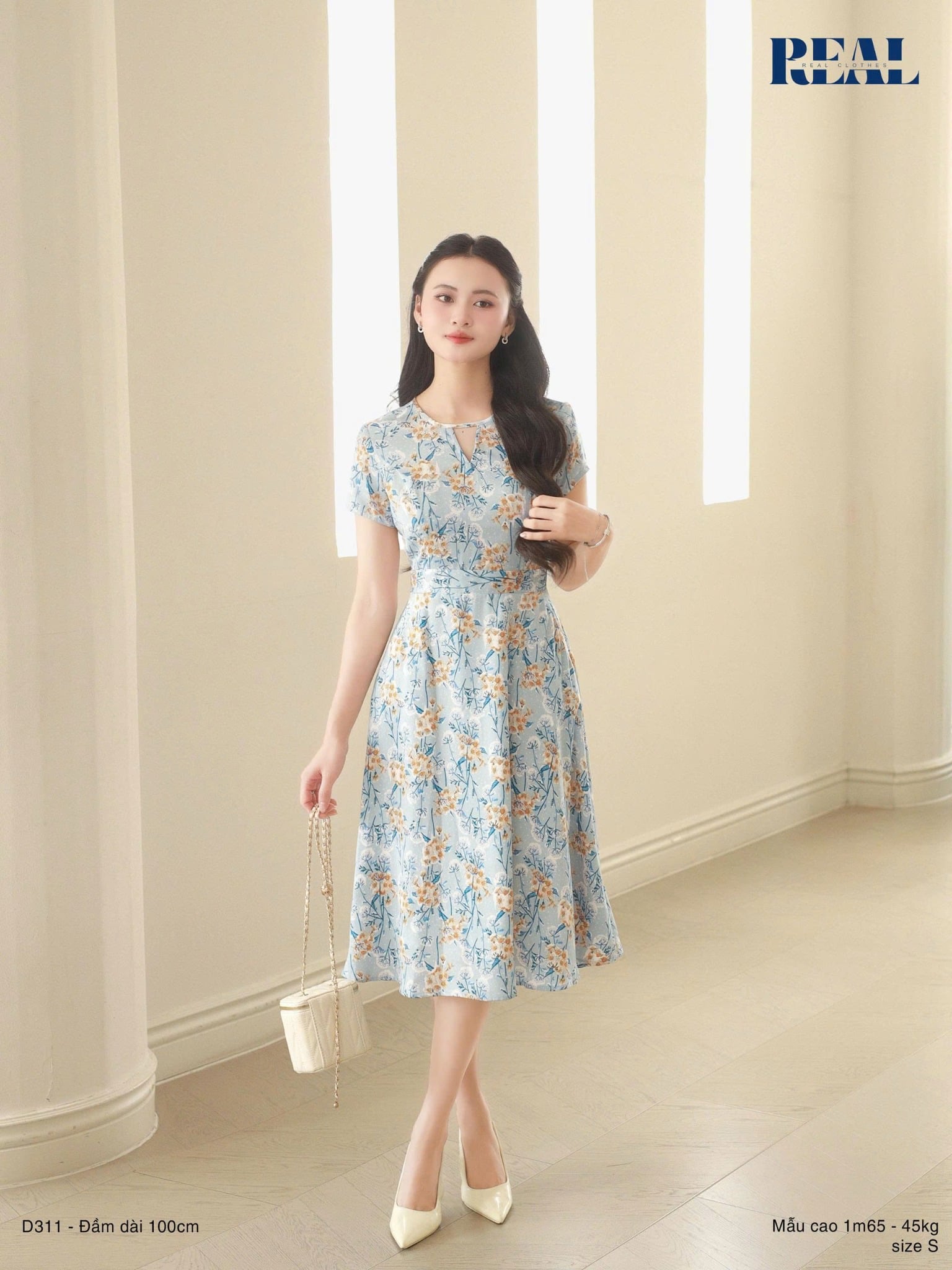 Đầm cổ tròn cách điệu hoa SALE