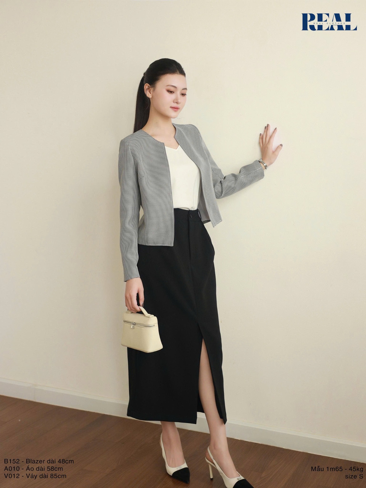 Blazer cổ tròn