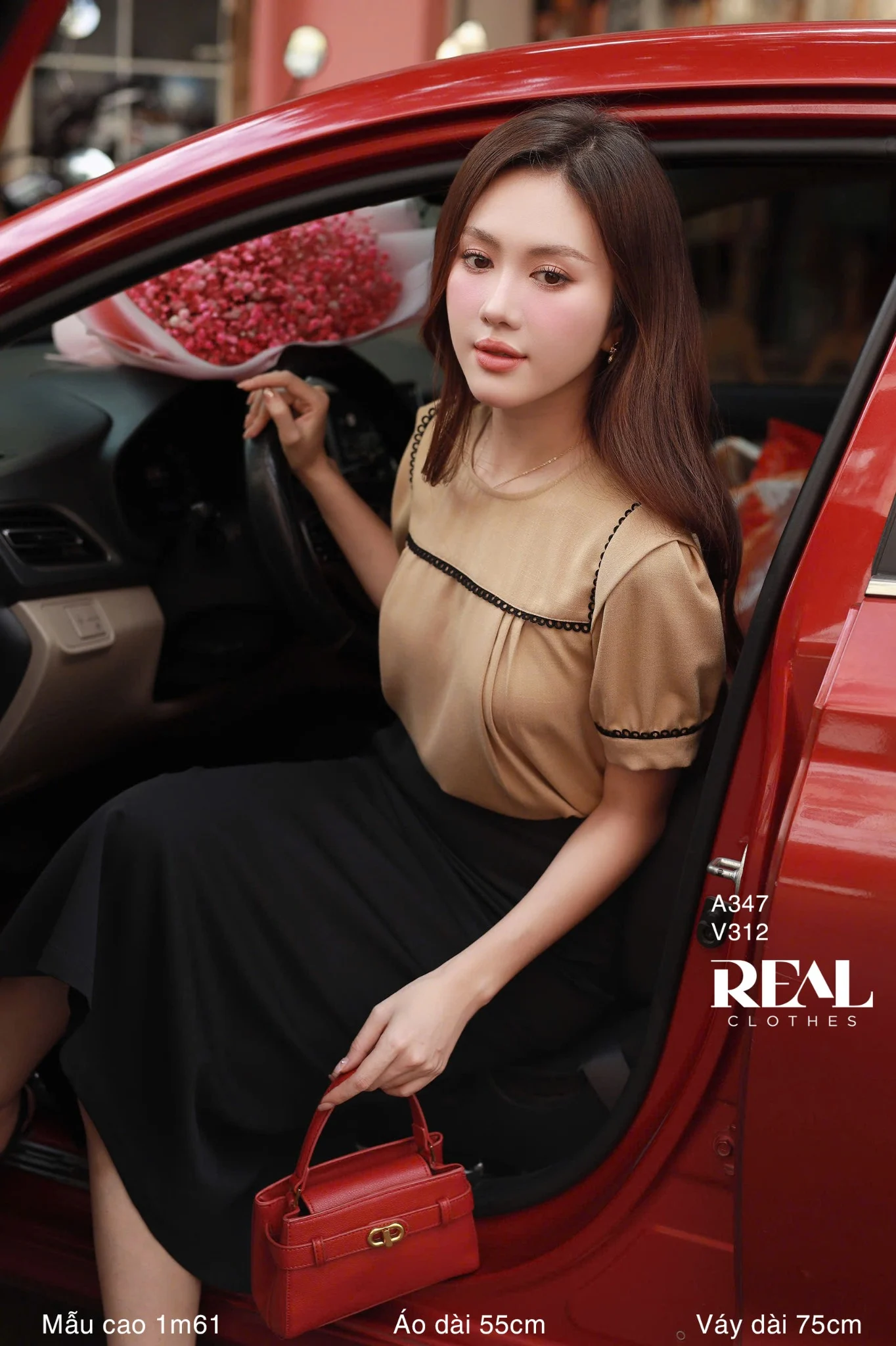 Áo cổ vuông SALE