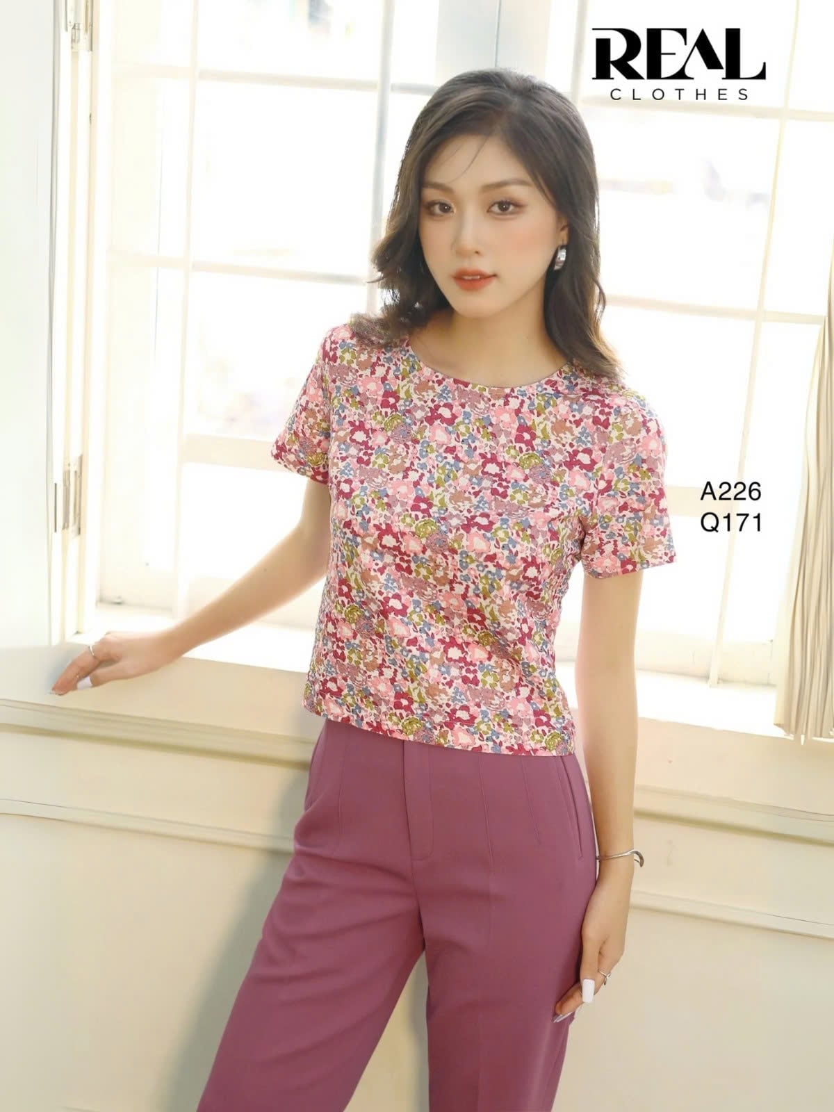 Áo croptop hoa SALE - size XS