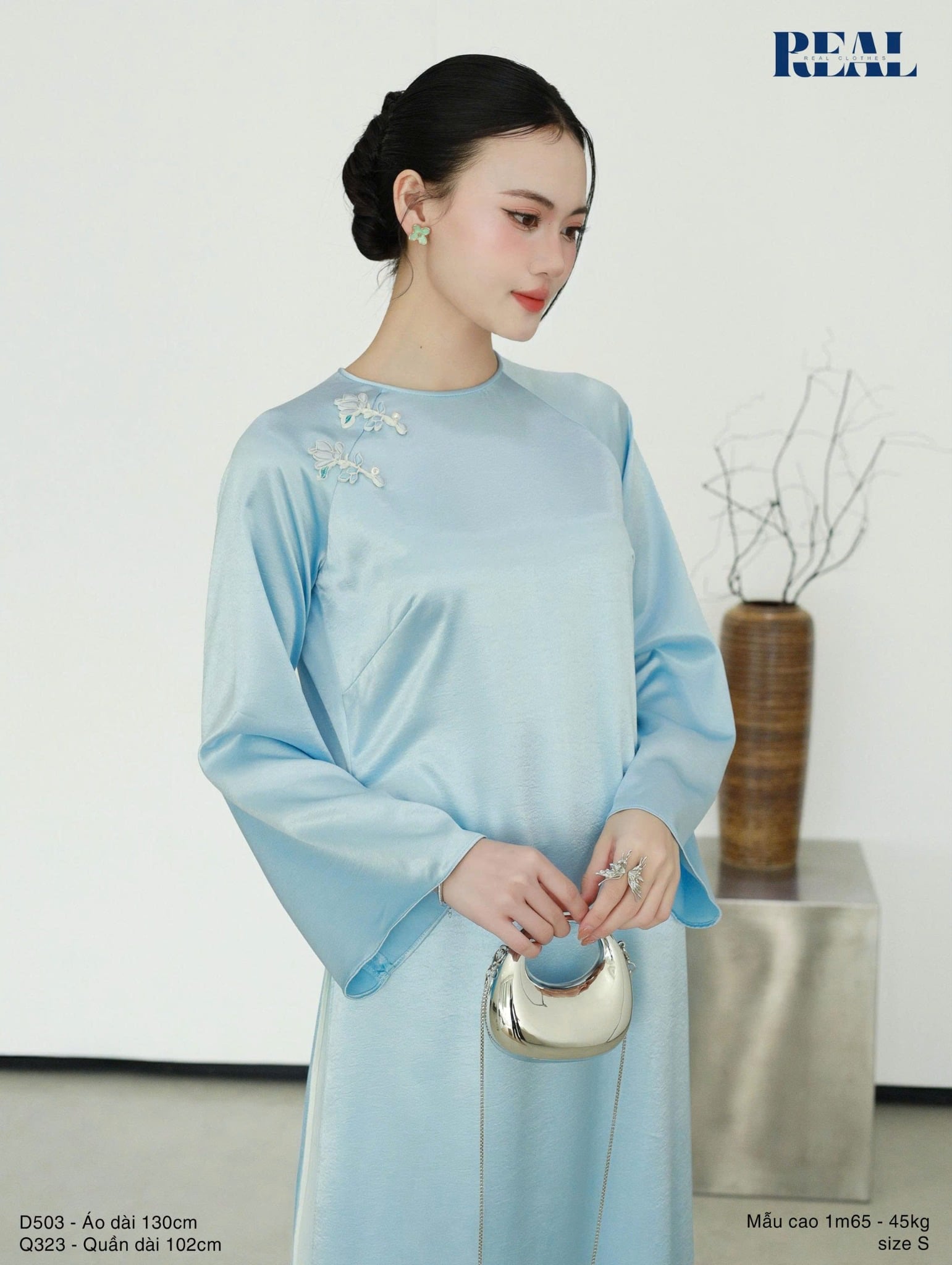 Áo dài 2 tà Xuân Thì