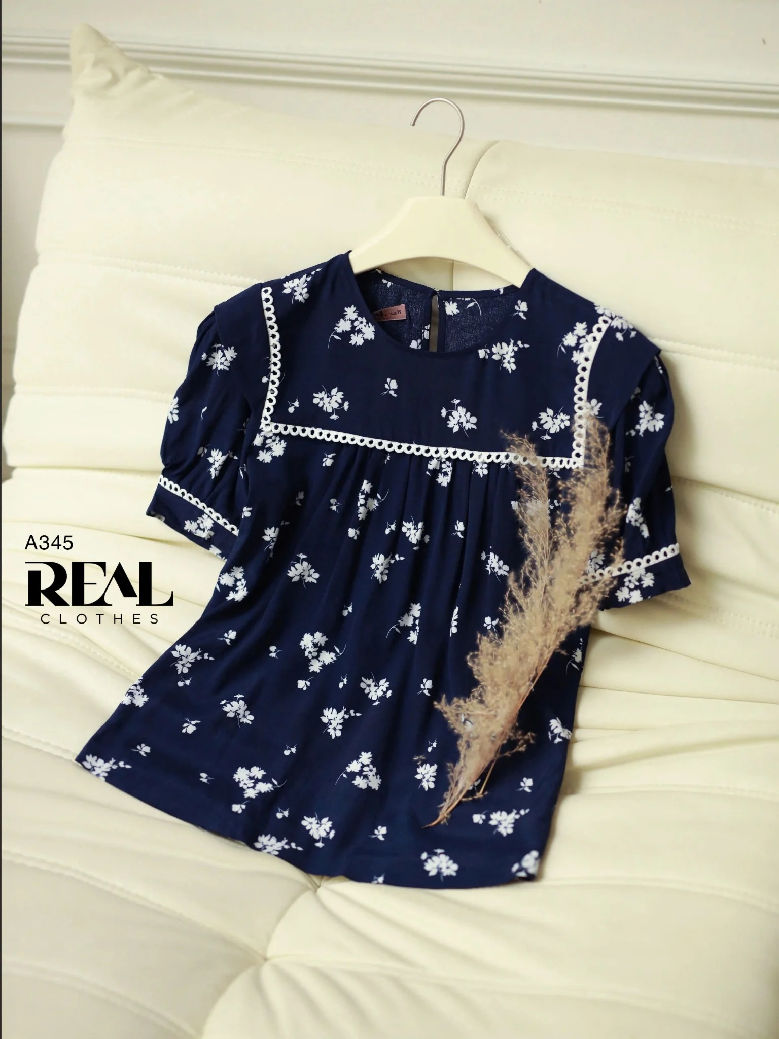 Áo cổ vuông SALE