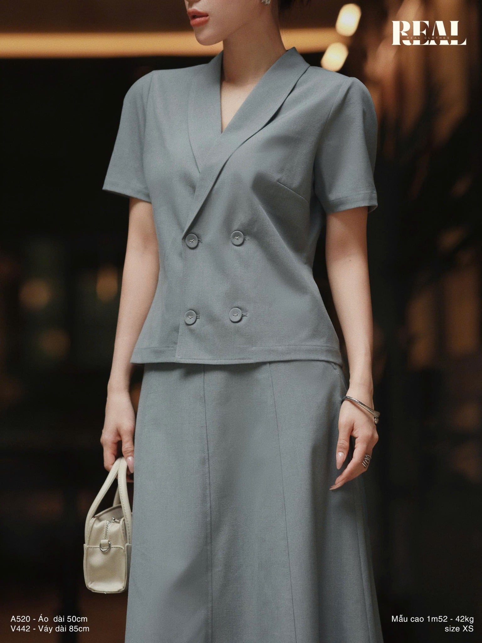  Áo Emma xám nhạt 