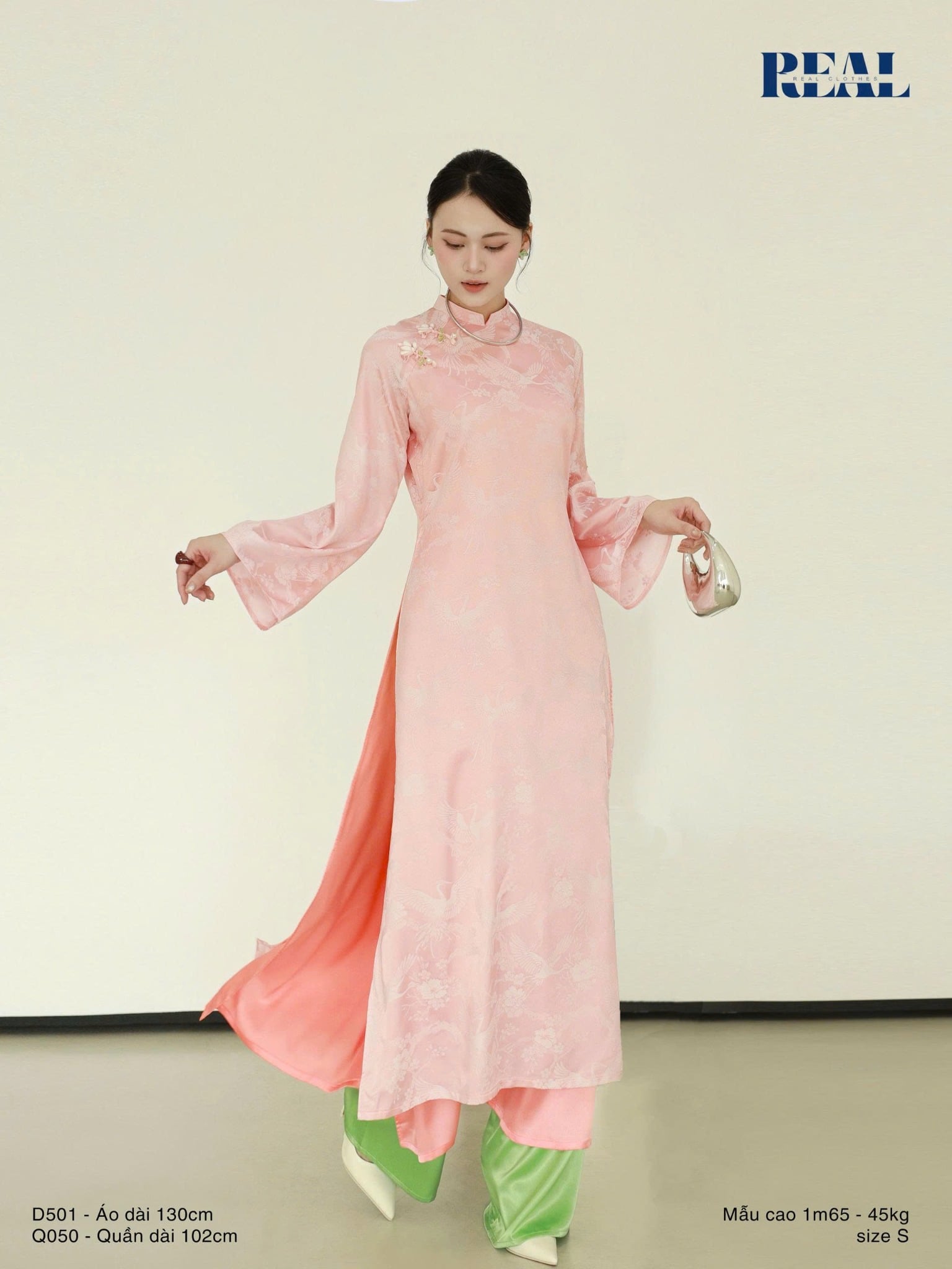  Áo dài 2 tà Lan Khuê hồng hạc 