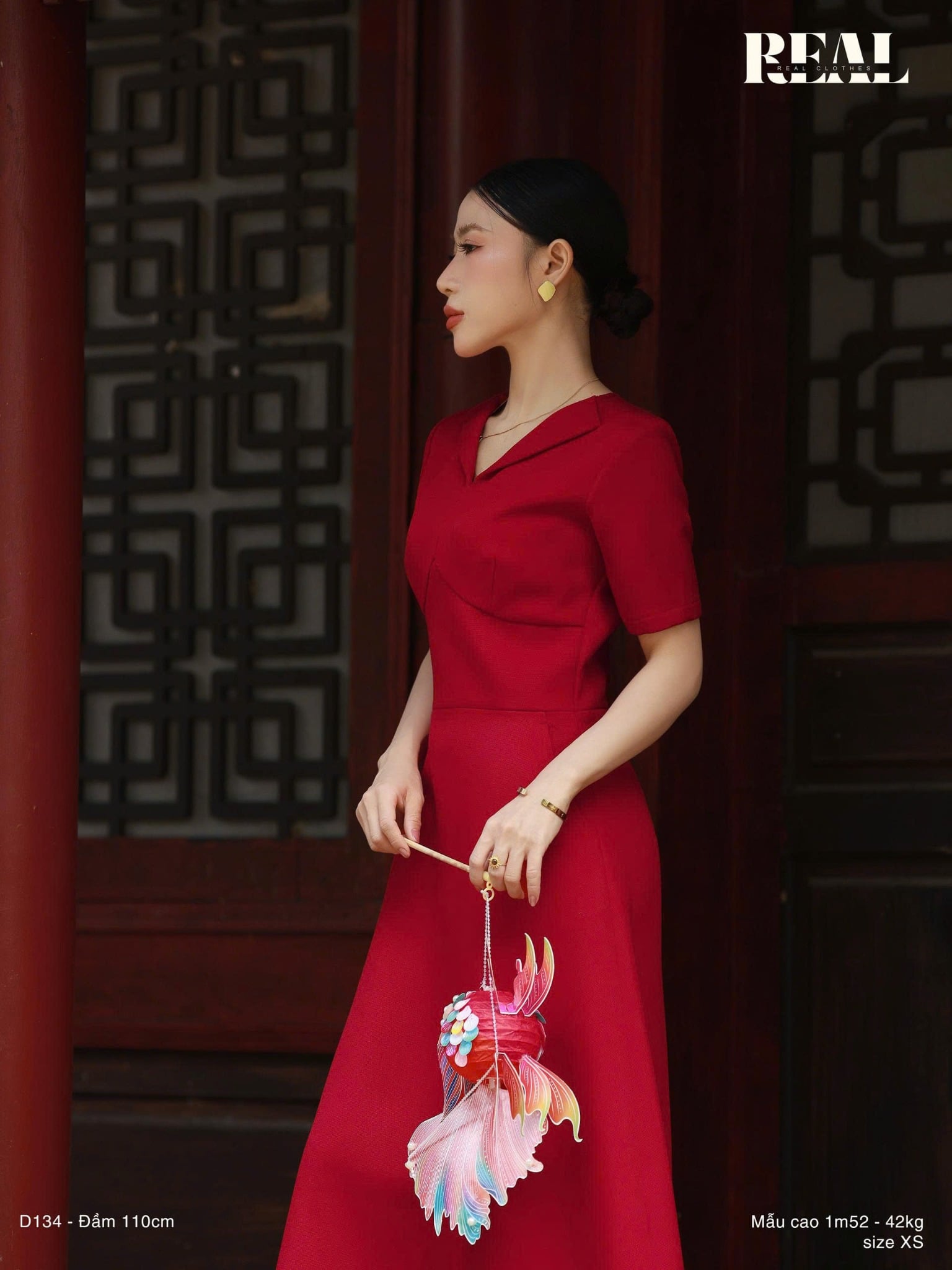 Đầm cúp ngực midi đỏ