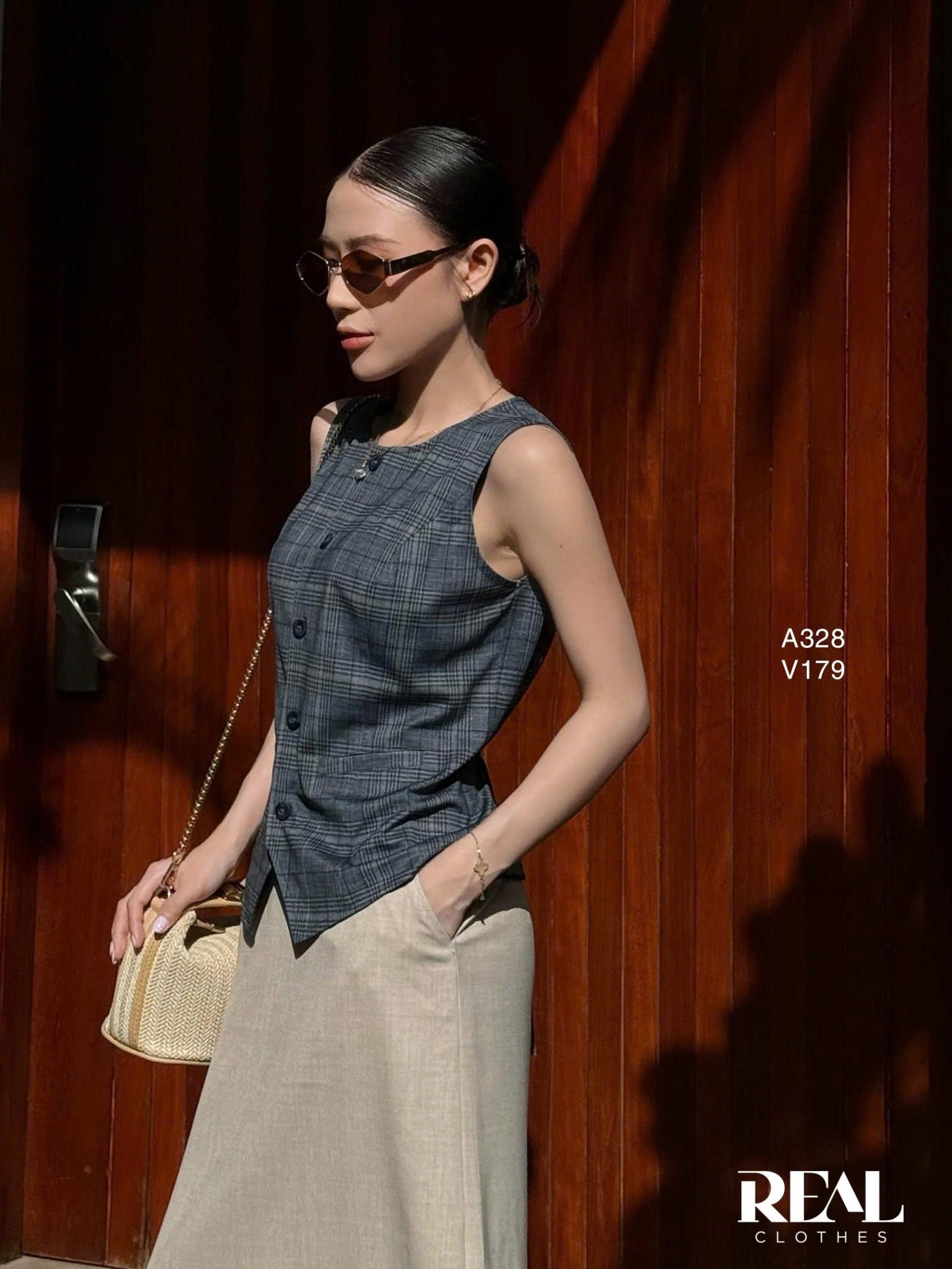 Váy Japan dài kem gân