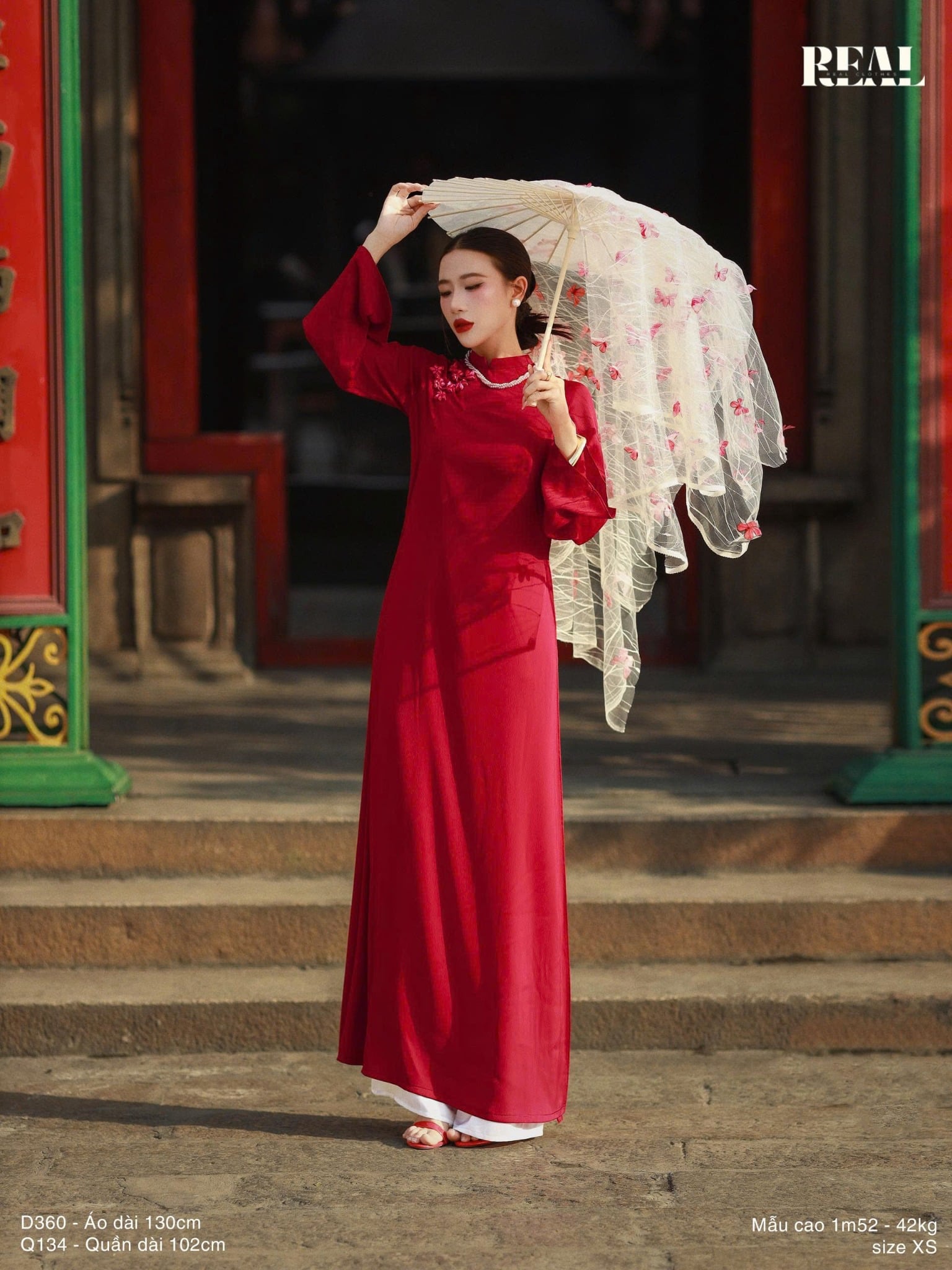 Áo dài cách tân Đoàn Viên