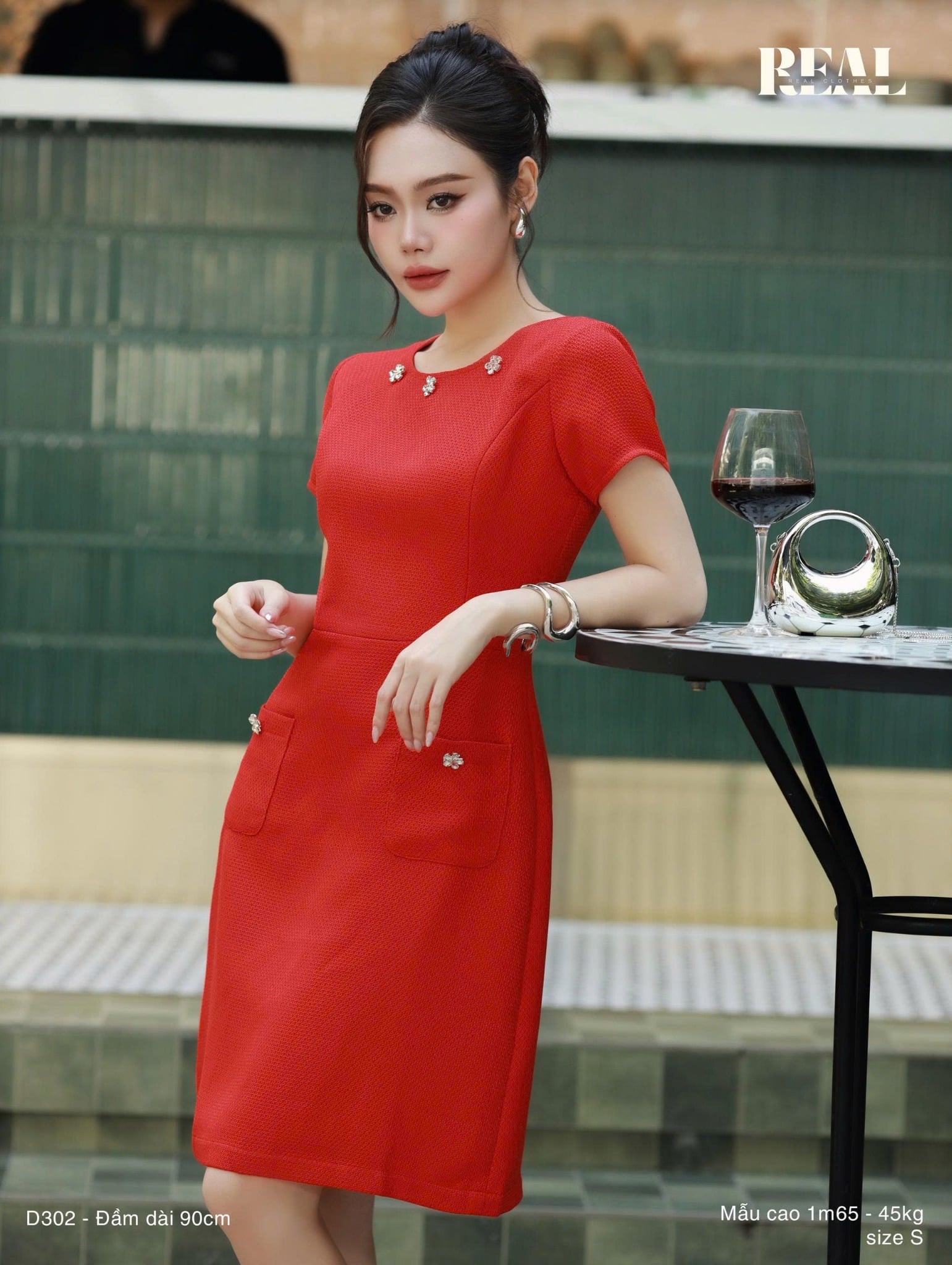 Đầm Mimi đỏ kết hoa