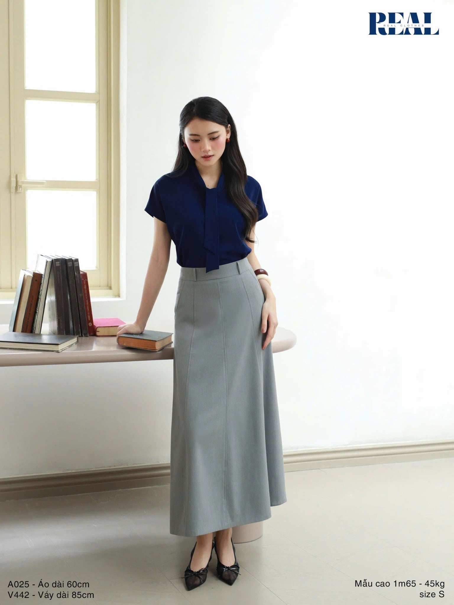 Váy Rachel xám nhạt