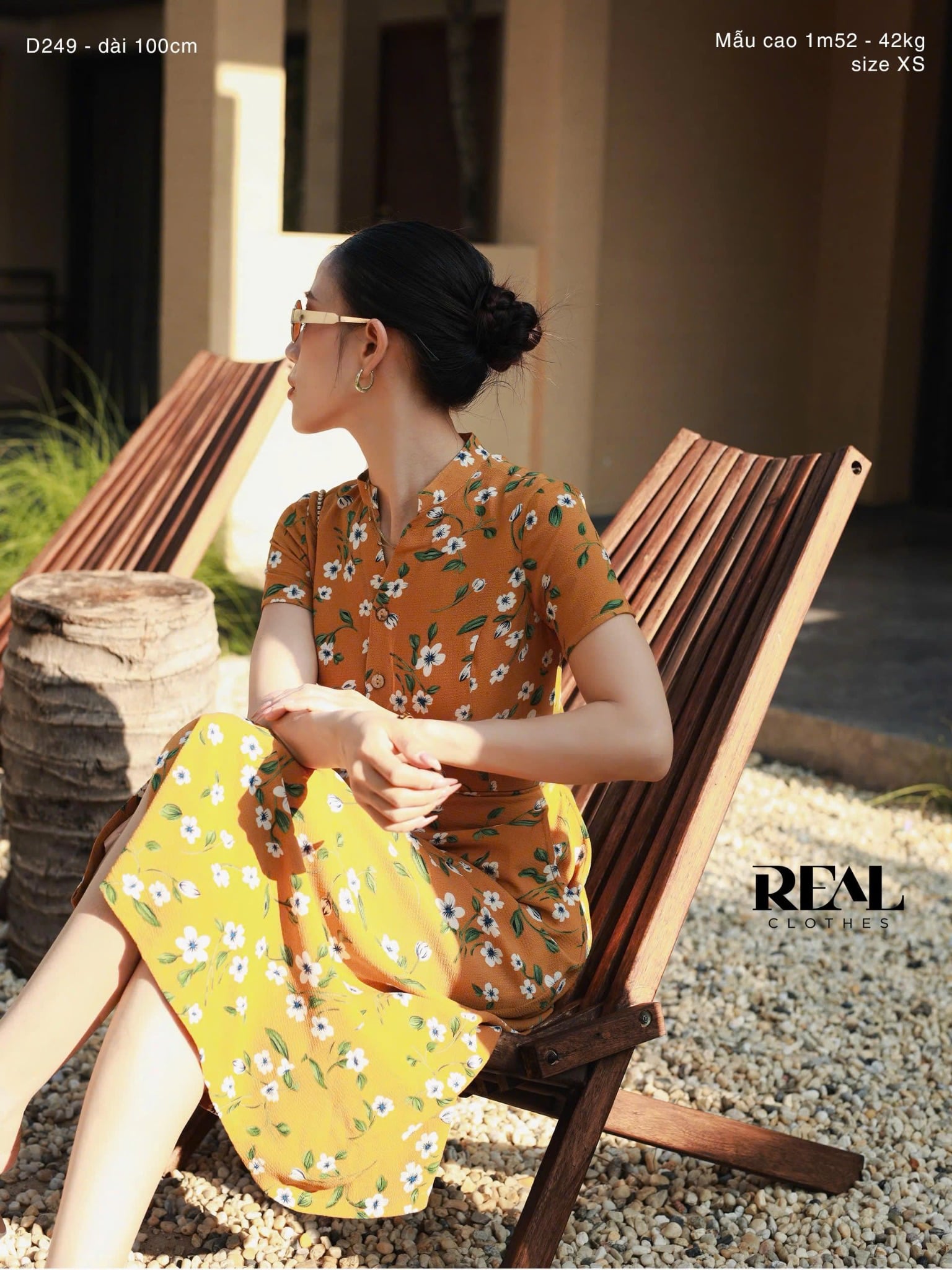 Đầm cổ trụ hoa vàng SALE