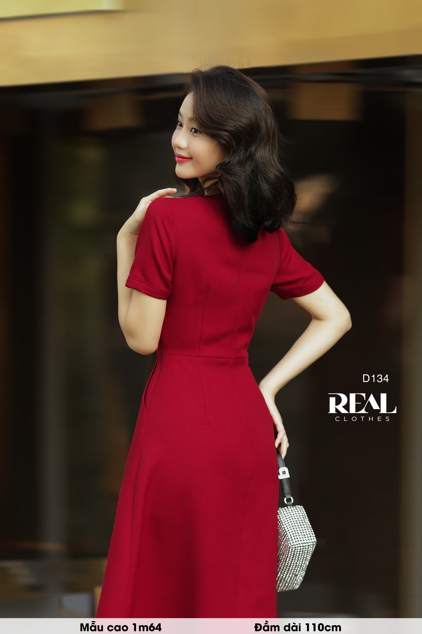 Đầm cúp ngực midi