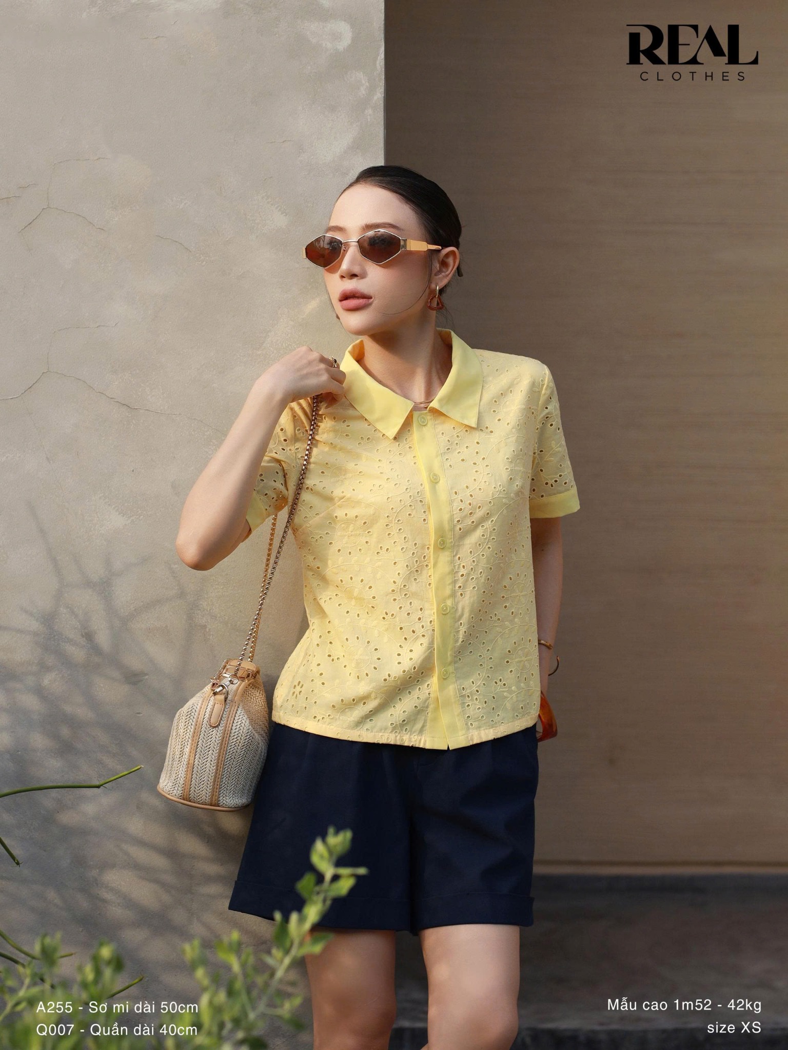 Quần short lật lai xanh đen