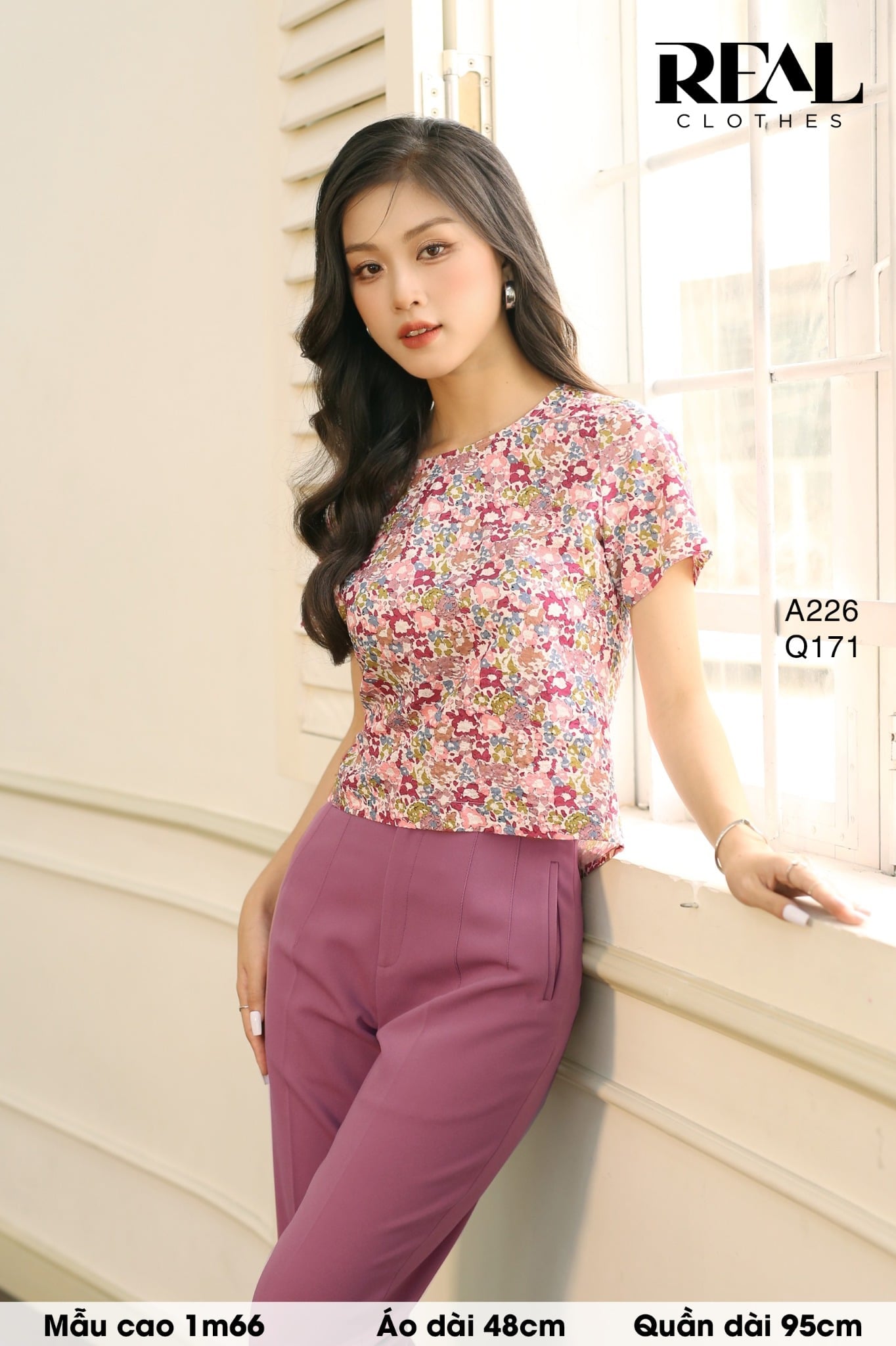 Áo croptop hoa SALE - size XS