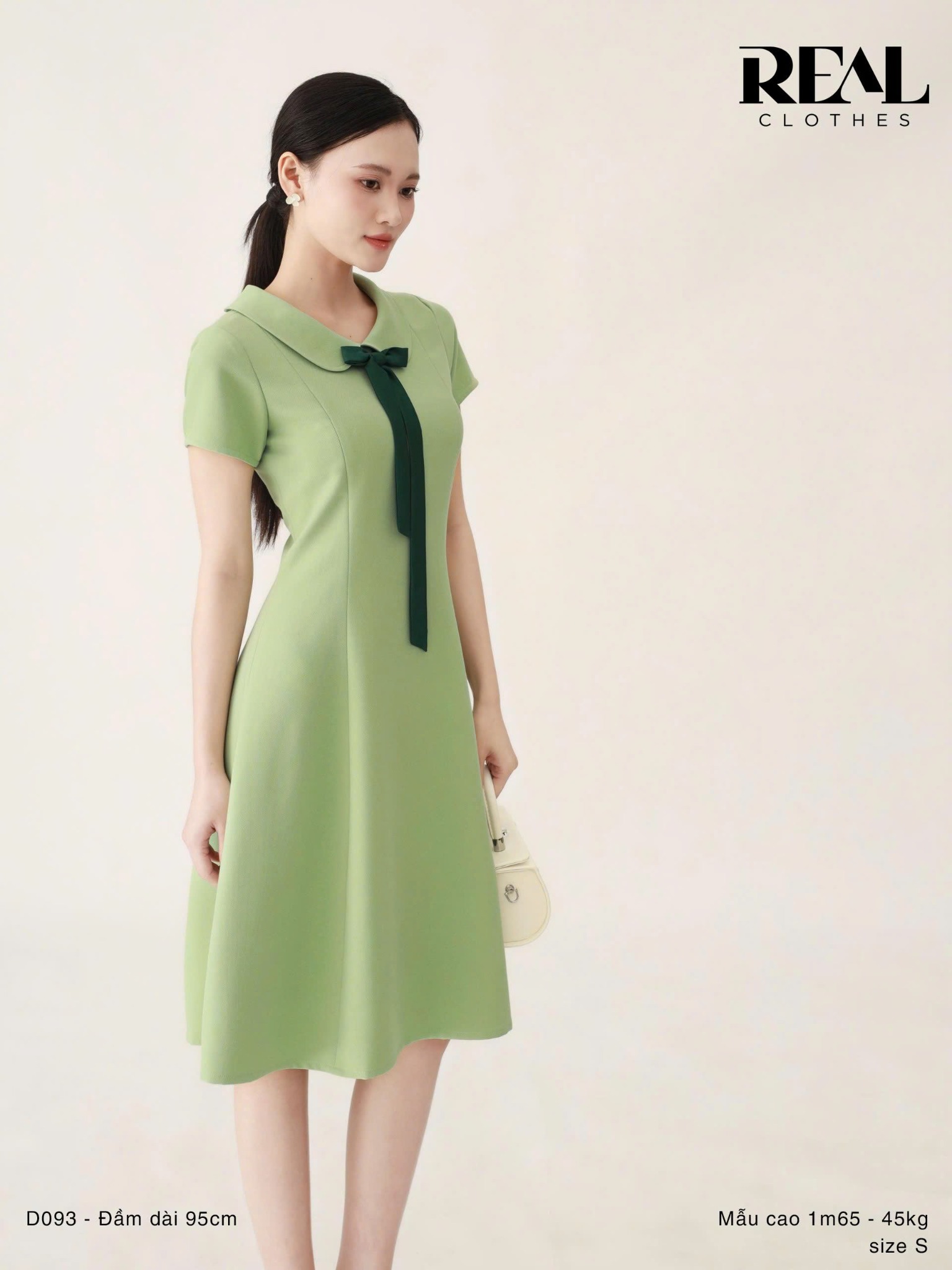 Đầm 8 mảnh cổ lá sen mint