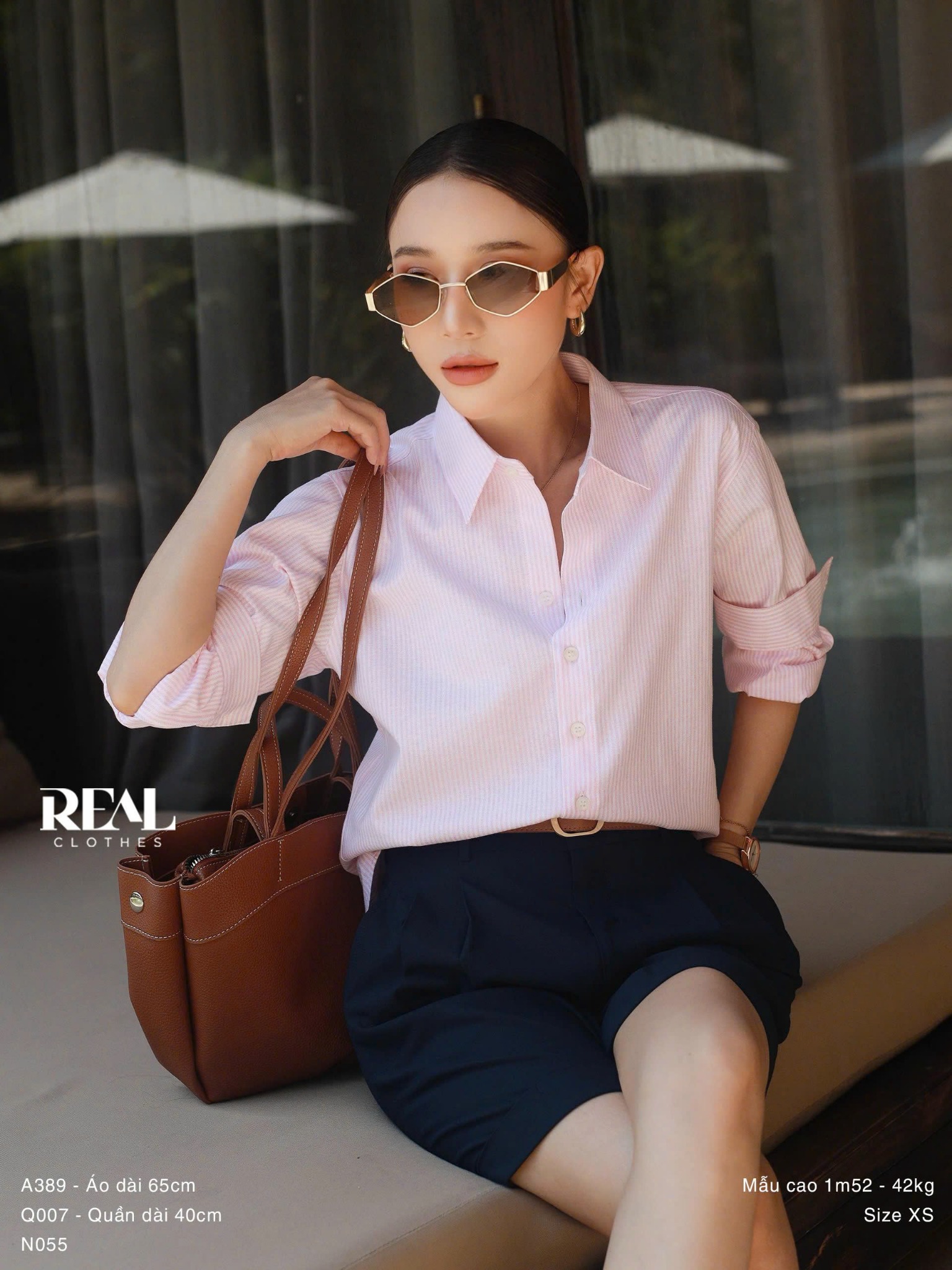 Quần short lật lai xanh đen