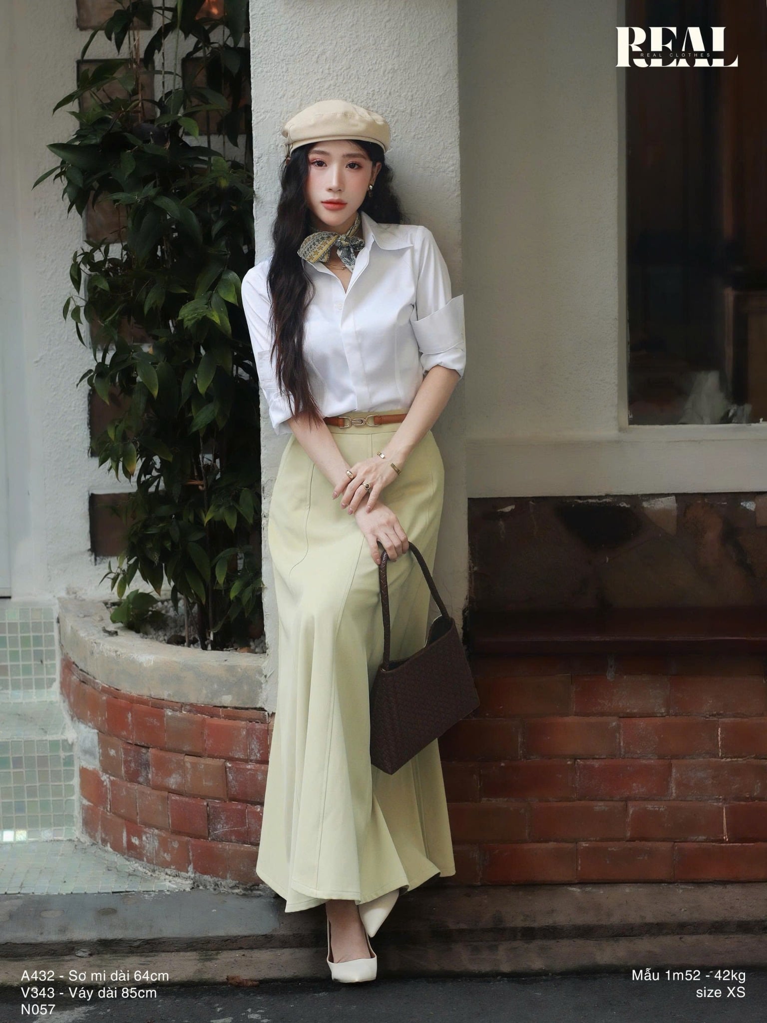 Sơ mi chít eo sọc tăm trắng