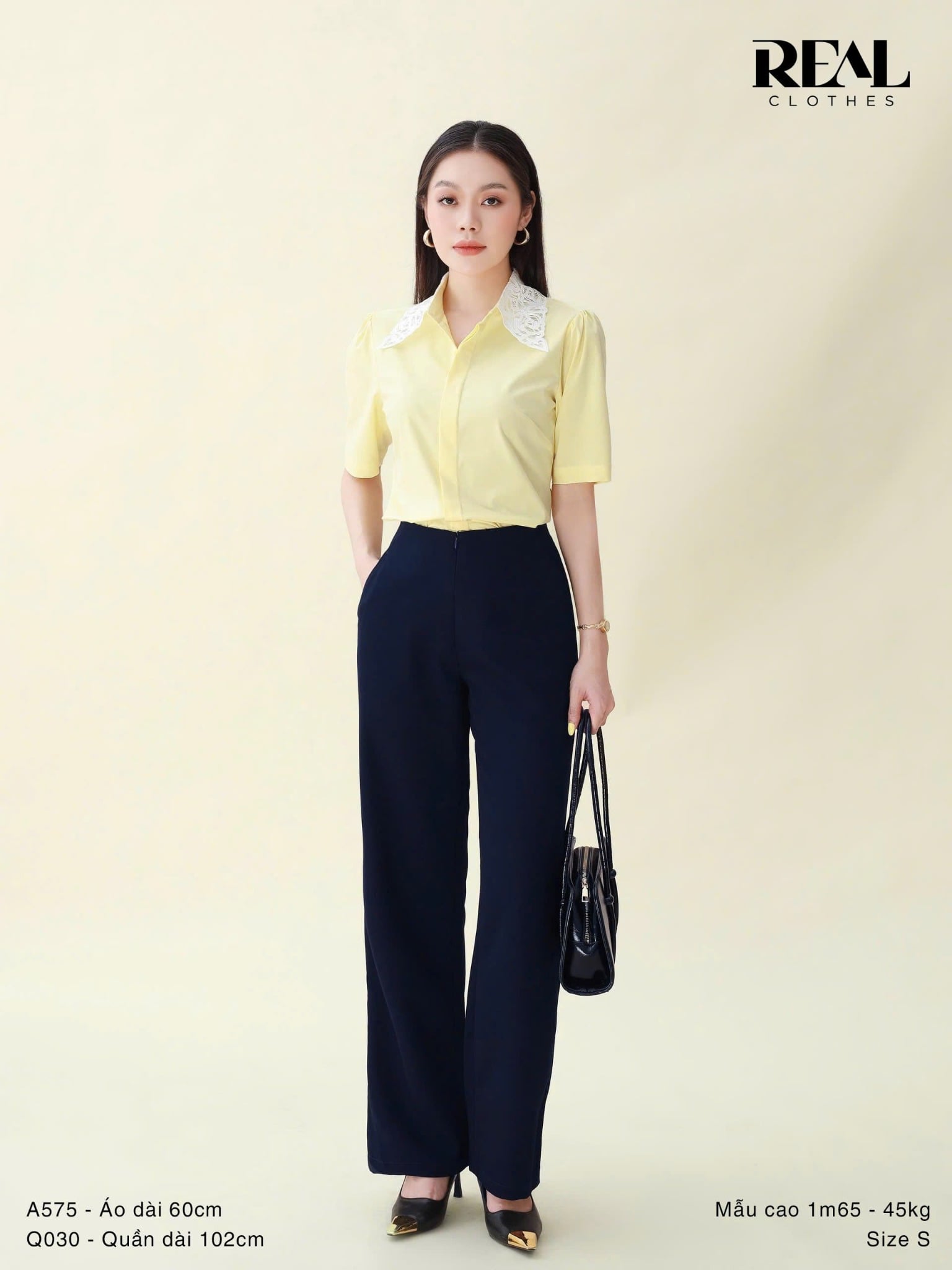 Sơ mi bamboo cổ ren vàng