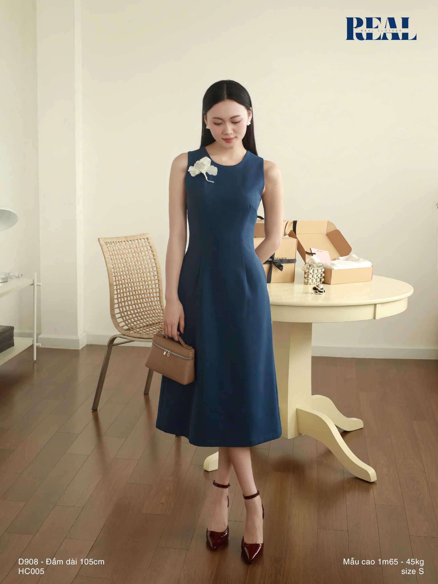 Đầm Moon navy