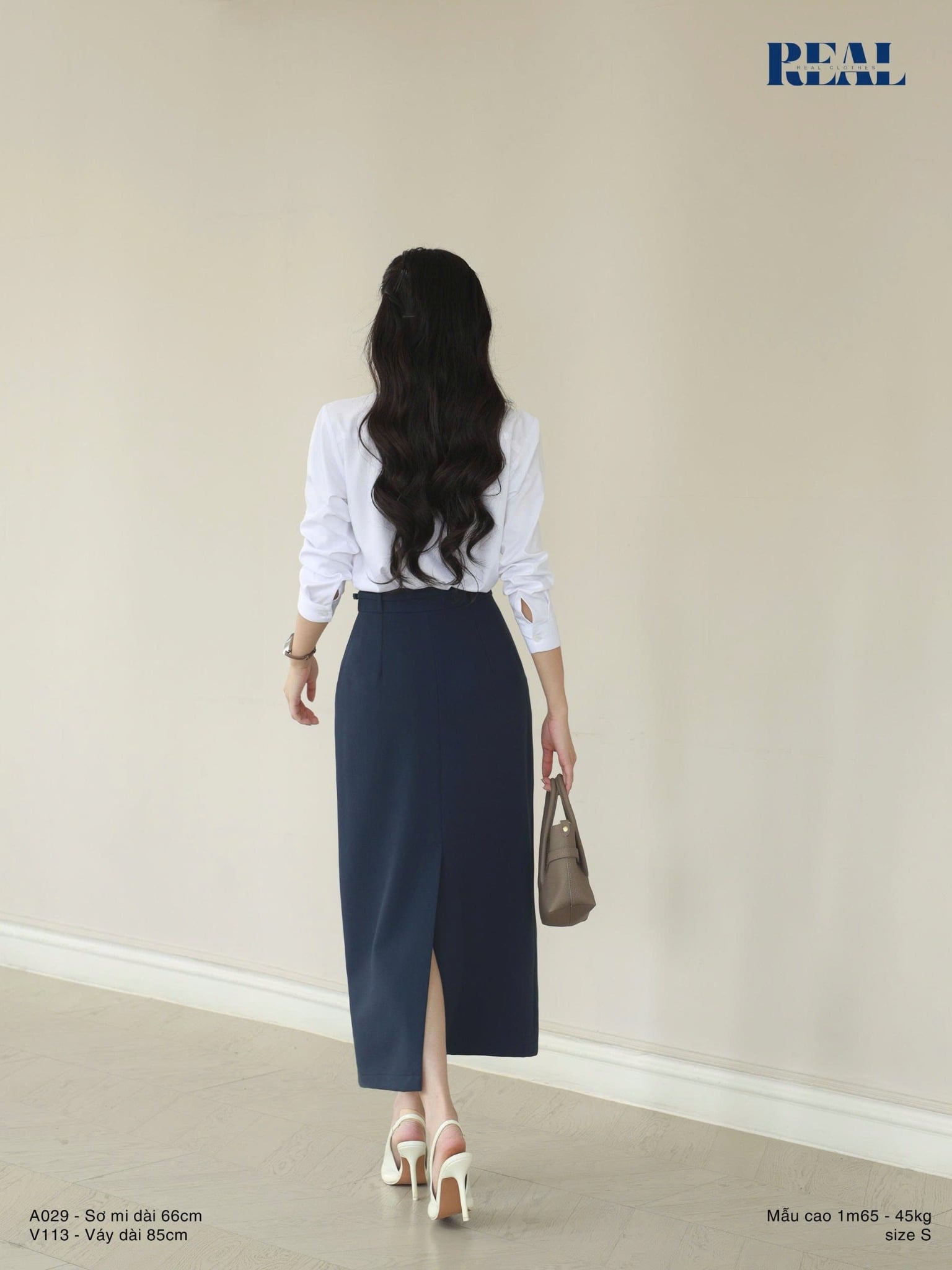Sơ mi basic cổ nhọn trắng