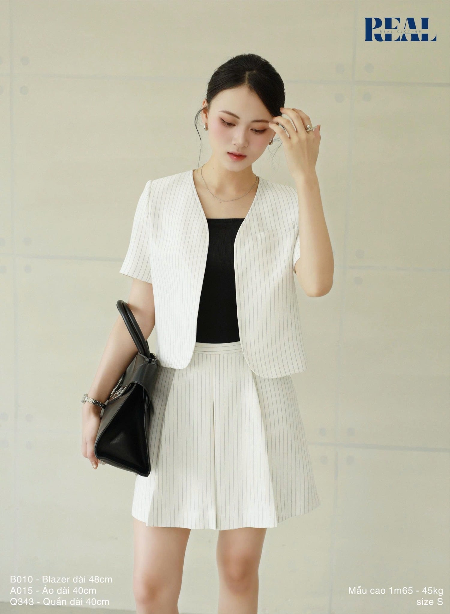 Vest Sunny sọc trắng