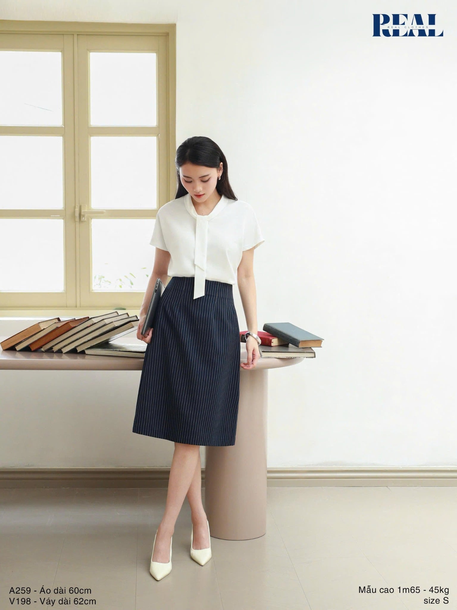 Váy Tokyo midi sọc xanh