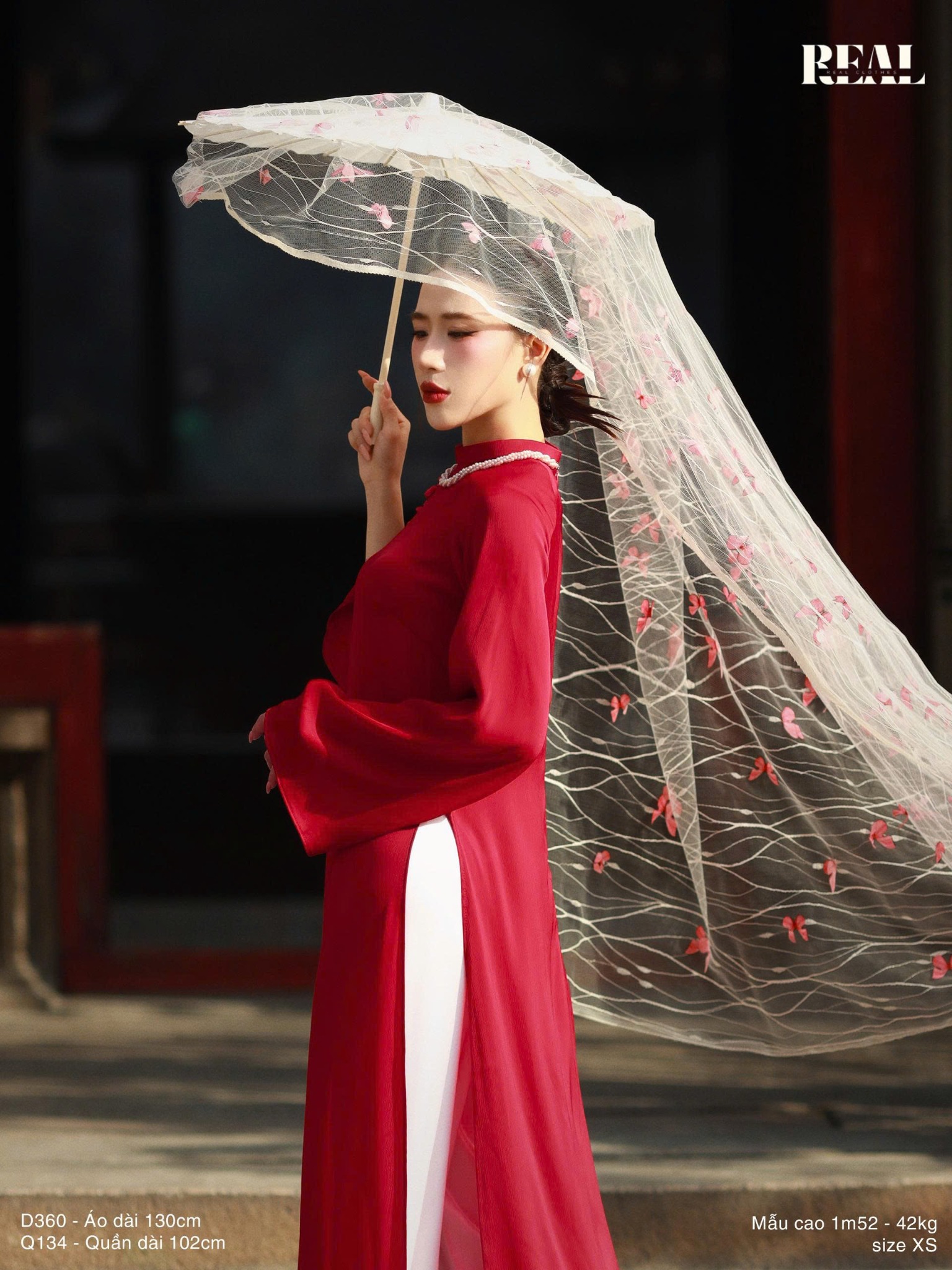 Áo dài cách tân Đoàn Viên