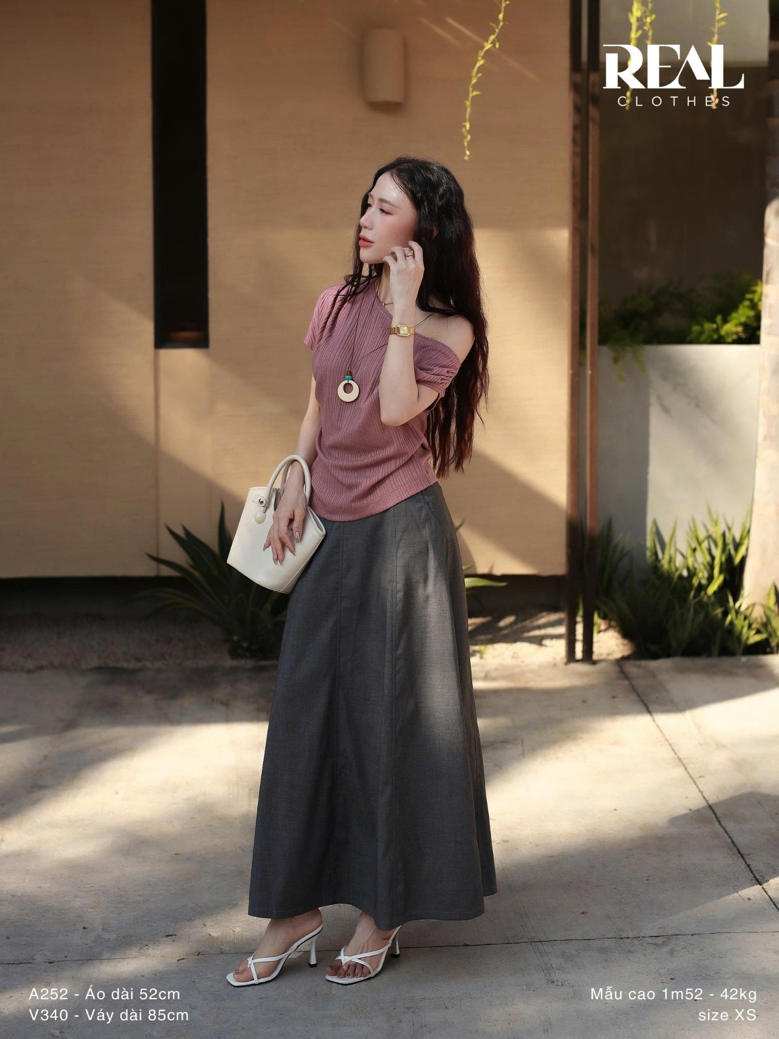 Áo lệch vai hồng ruốc SALE