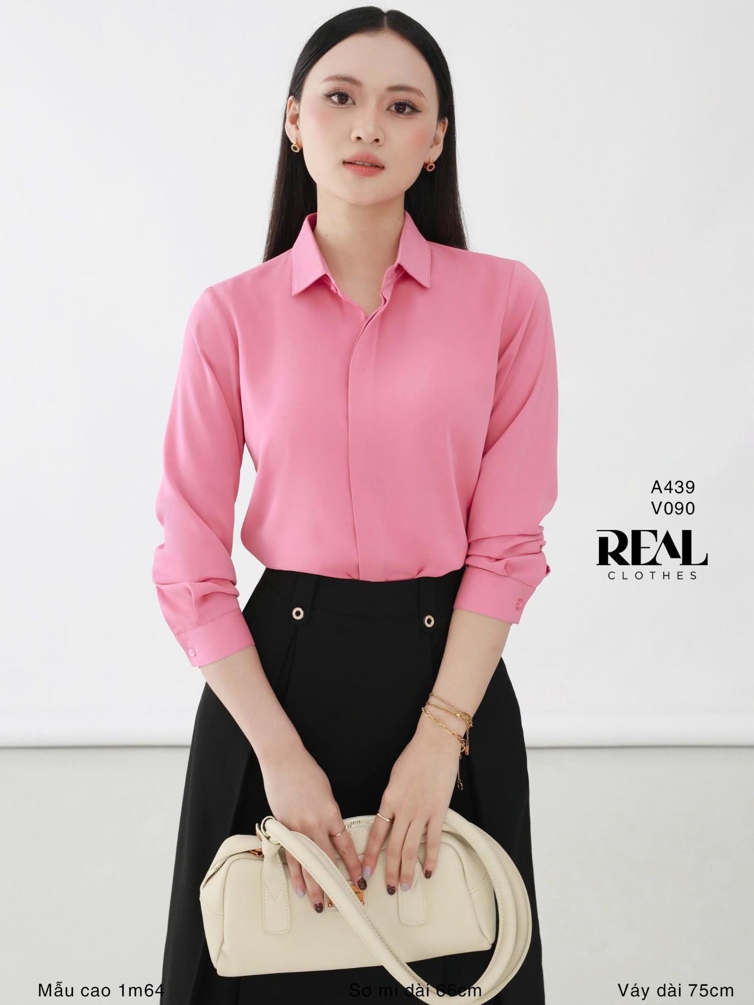 Váy 2 xếp nút đen SALE