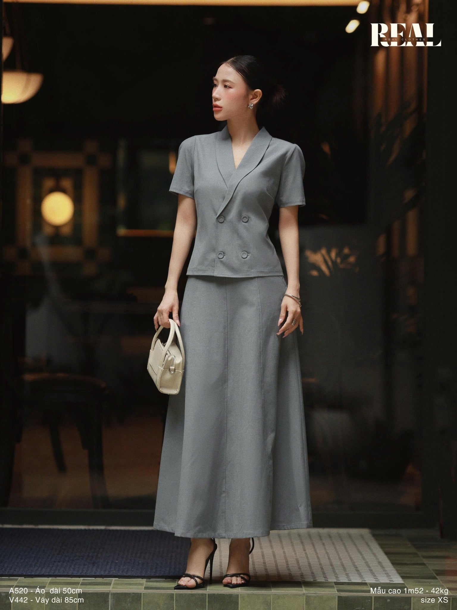 Váy Rachel xám nhạt