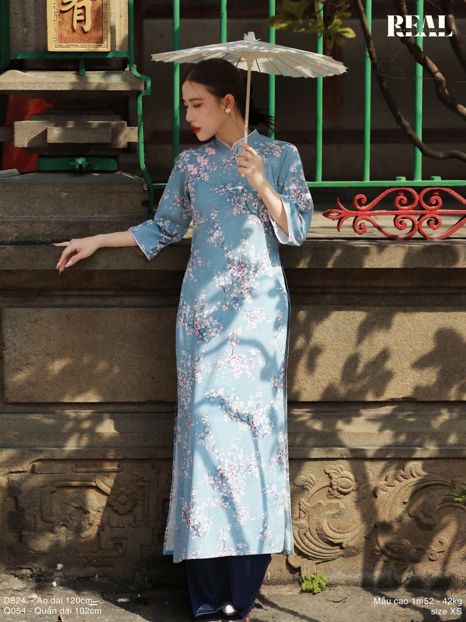 Áo dài cách tân Hoa Đào