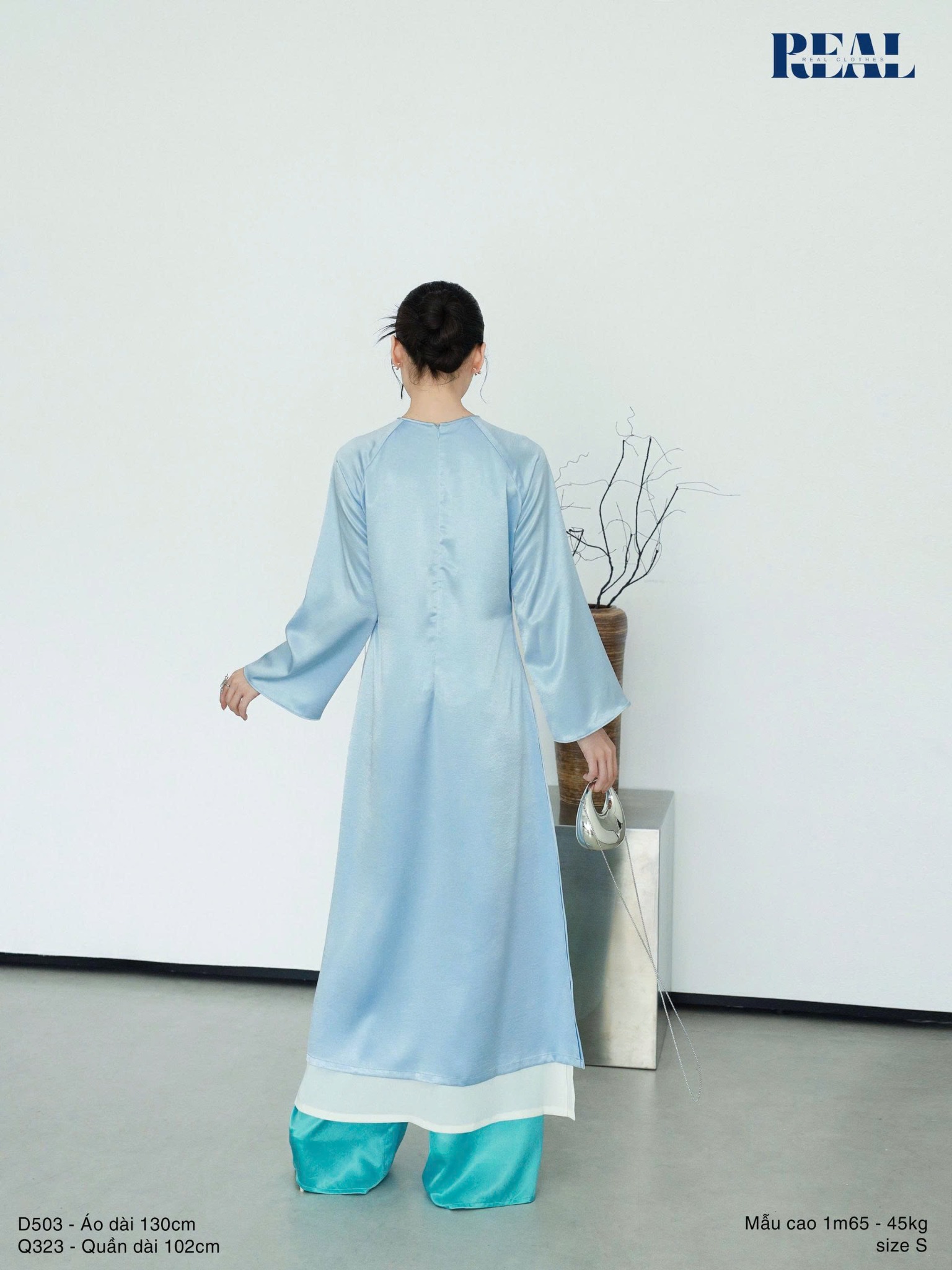 Áo dài 2 tà Xuân Thì