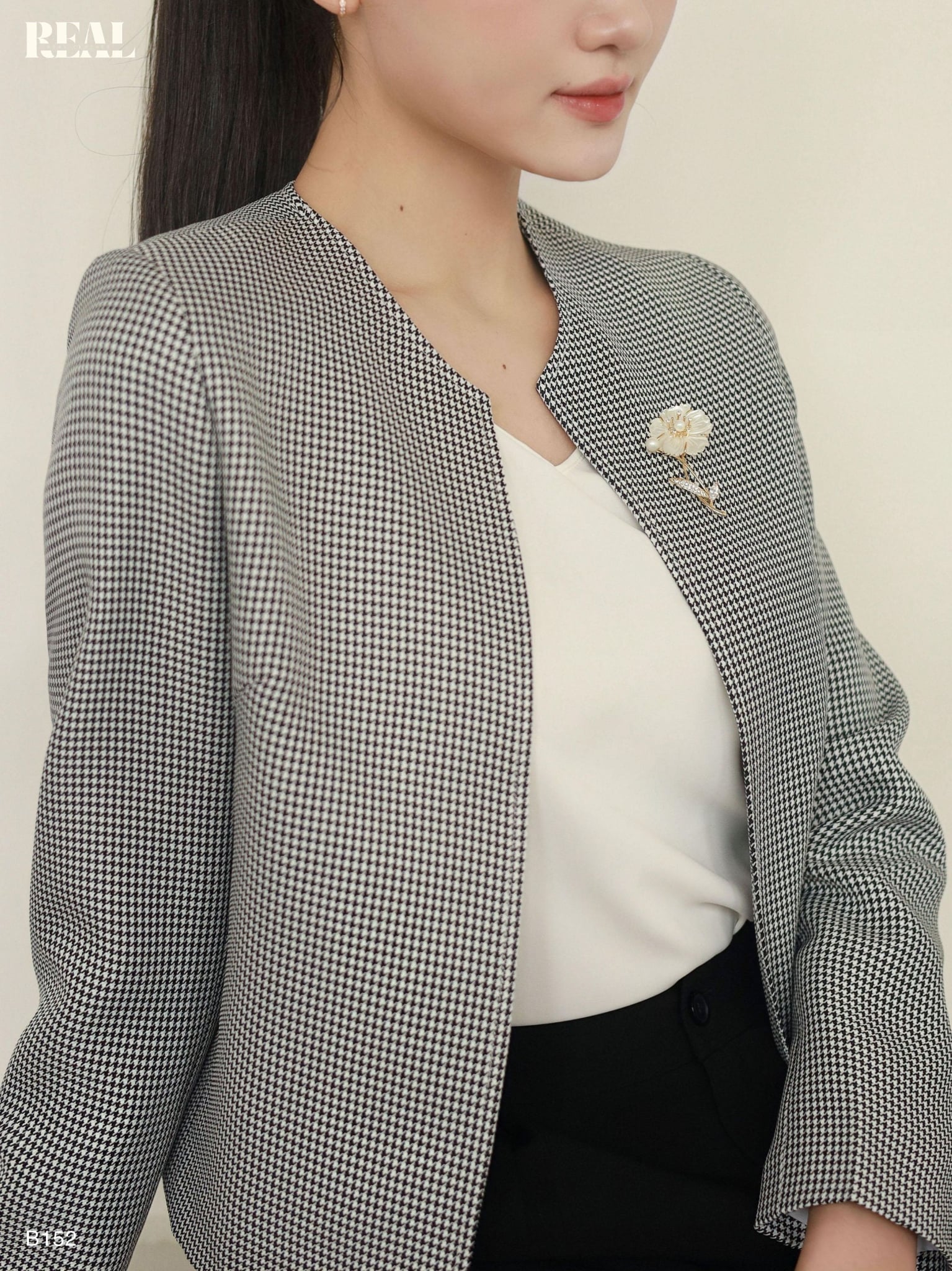 Blazer cổ tròn