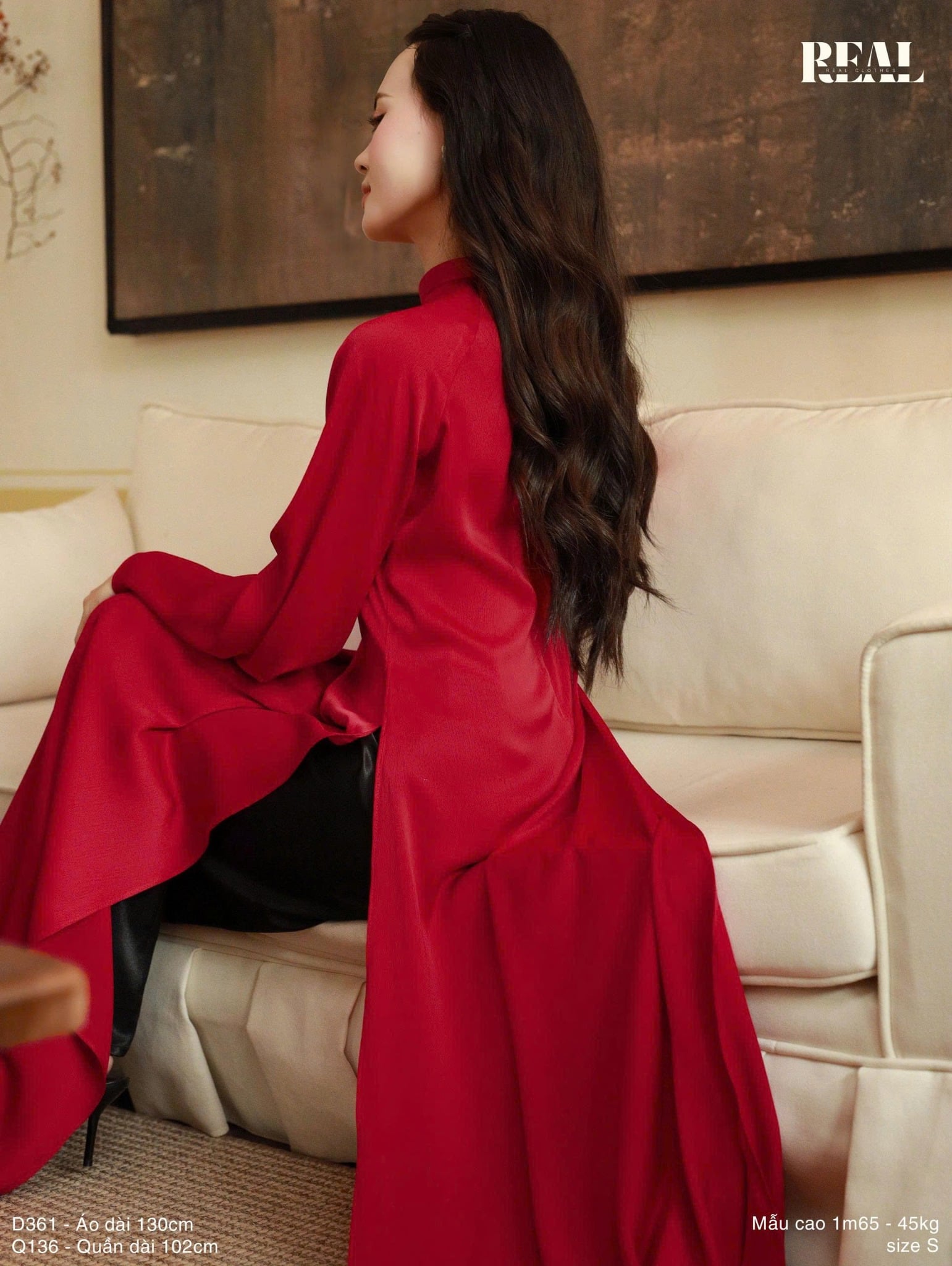 Áo dài cách tân Đoàn Viên đỏ tươi