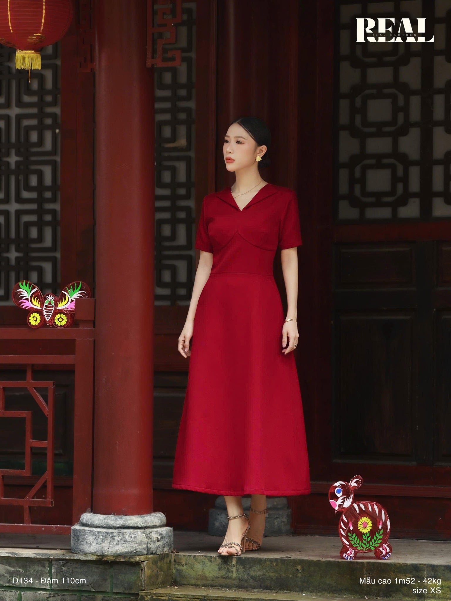 Đầm cúp ngực midi đỏ