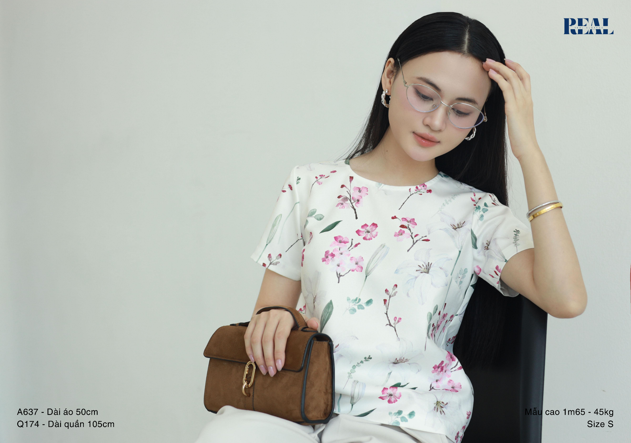 Áo croptop họa tiết