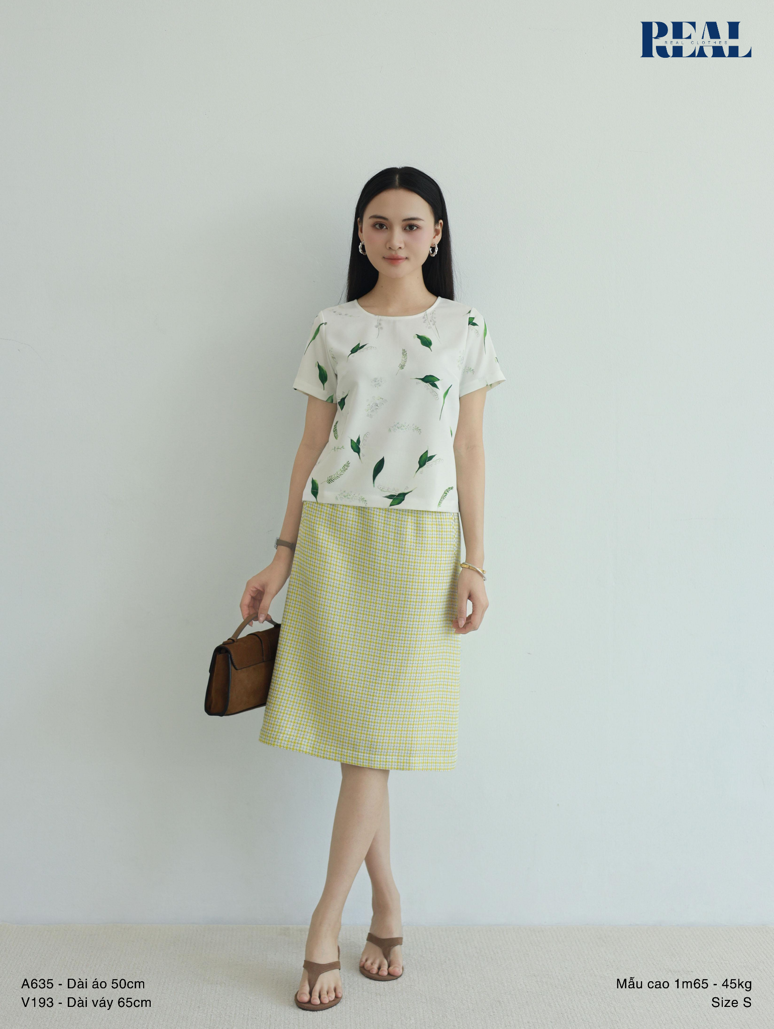 Áo croptop họa tiết