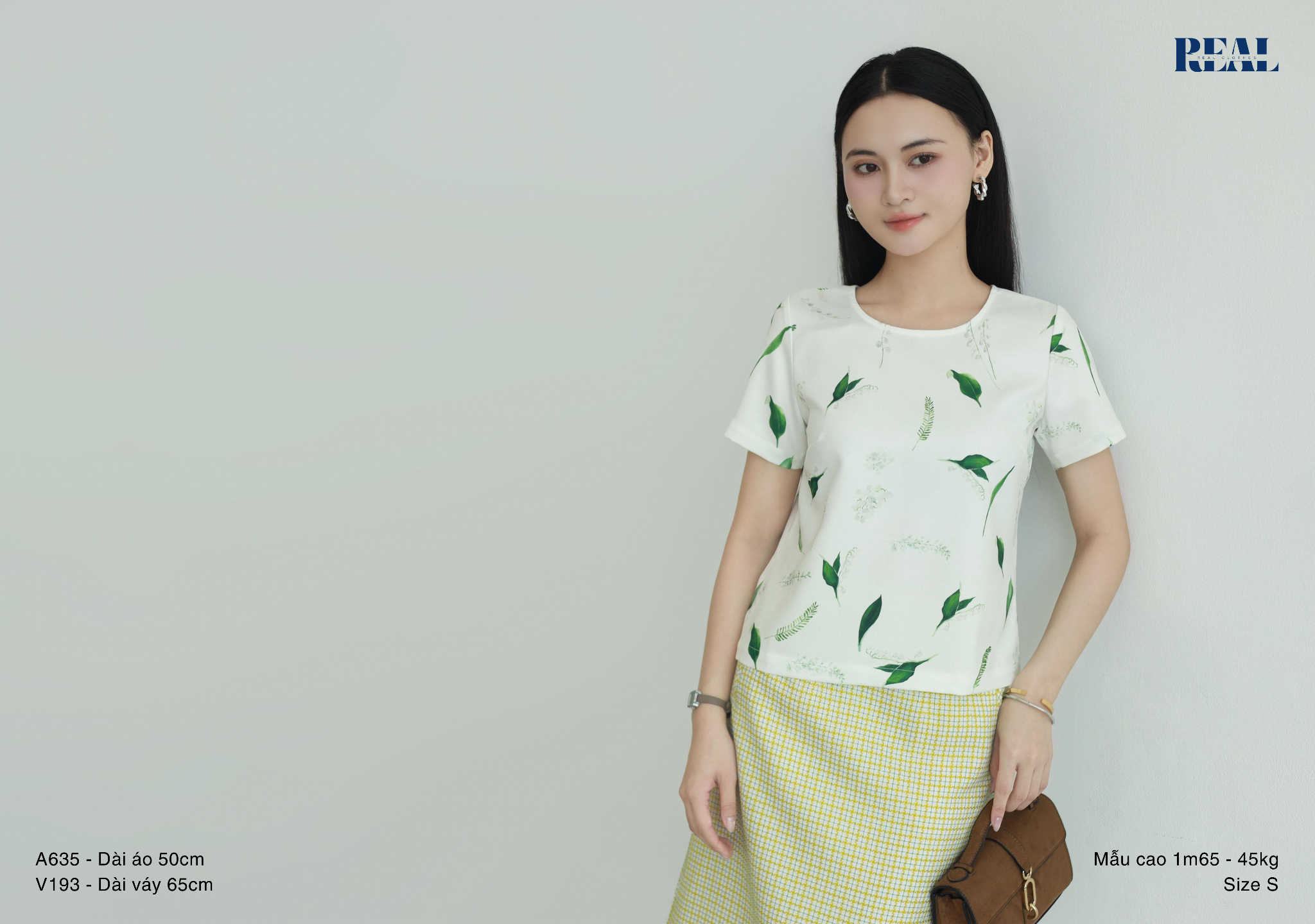 Áo croptop họa tiết