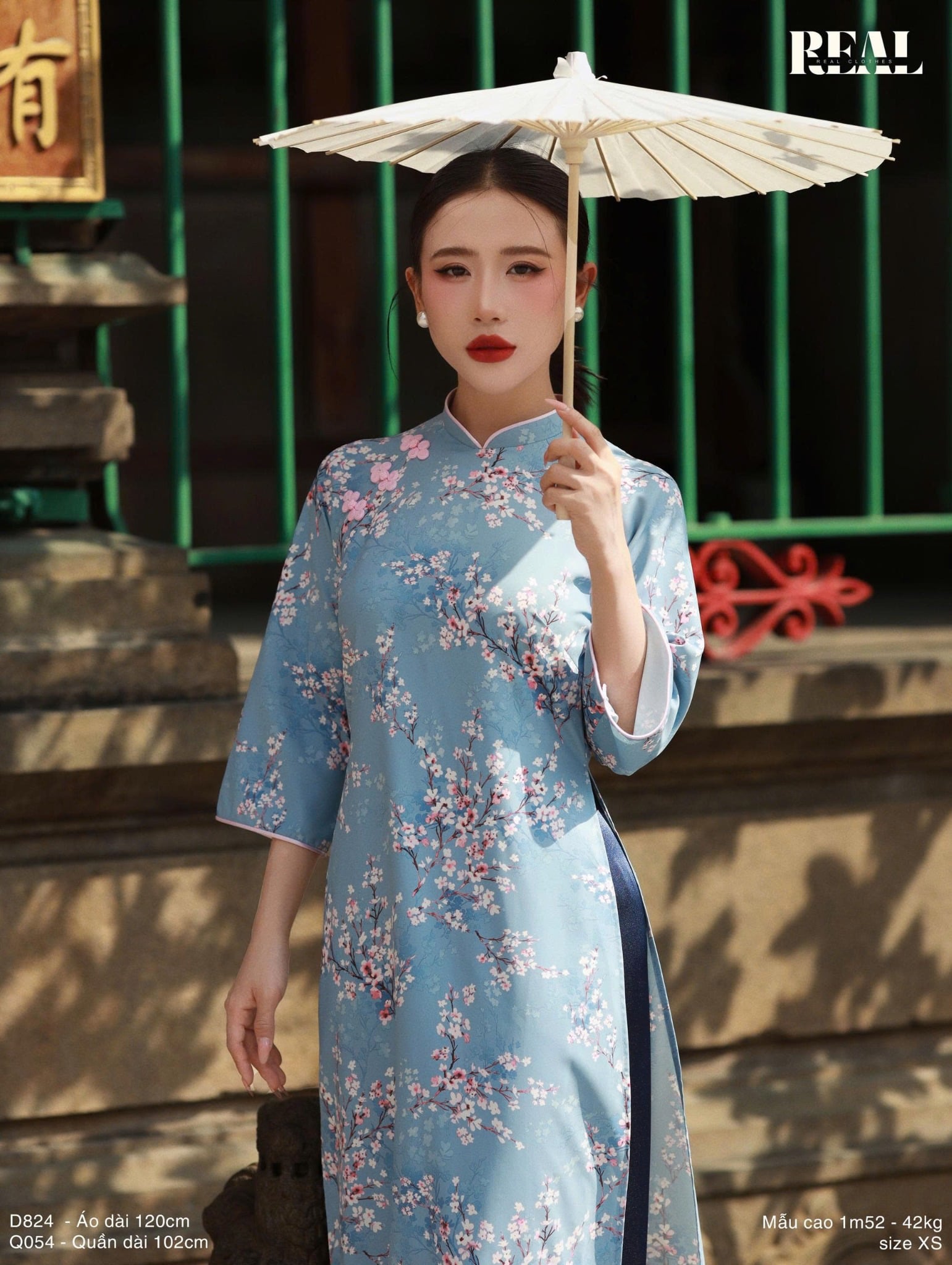 Áo dài cách tân Hoa Đào