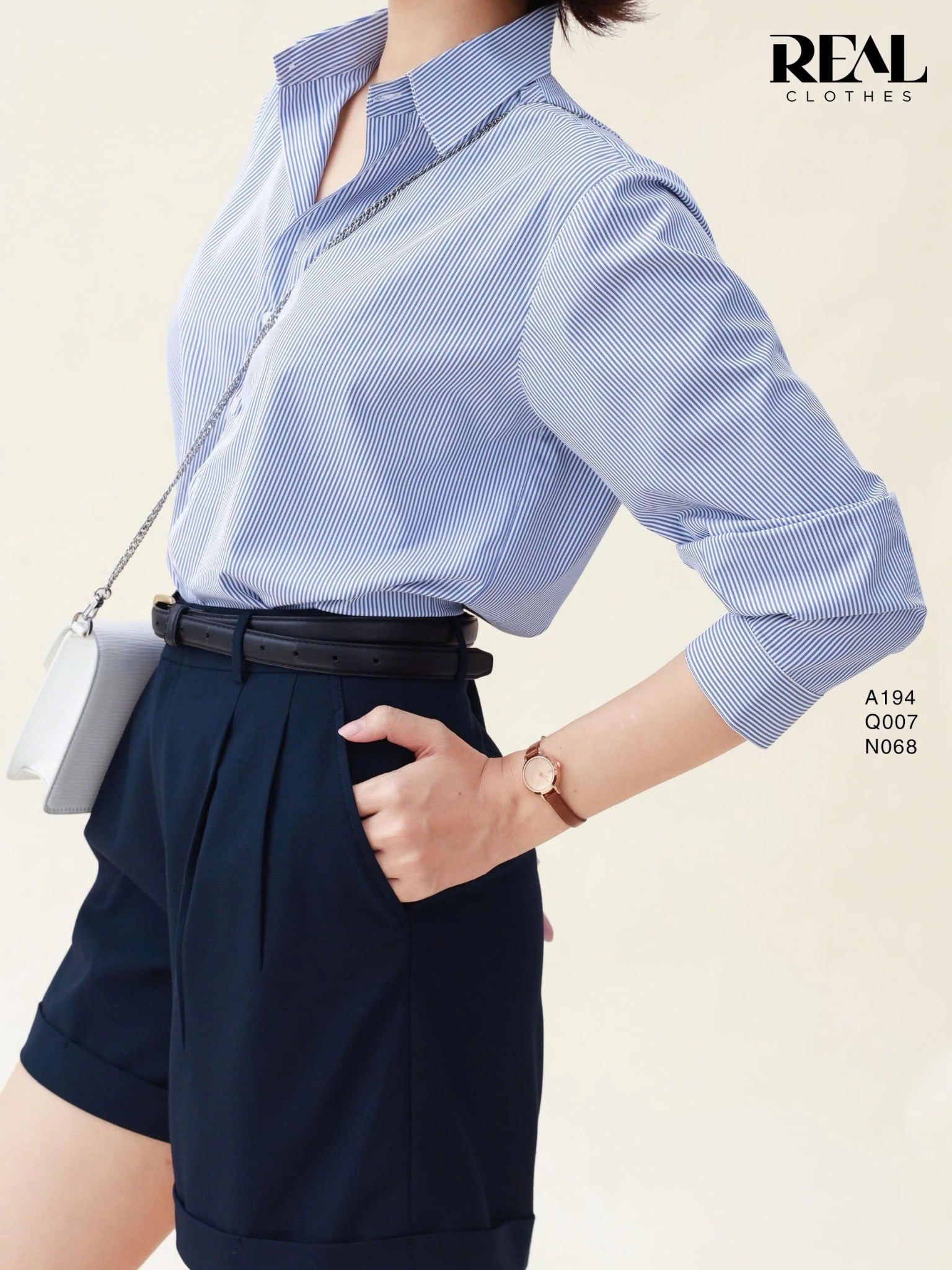 Quần short lật lai xanh đen