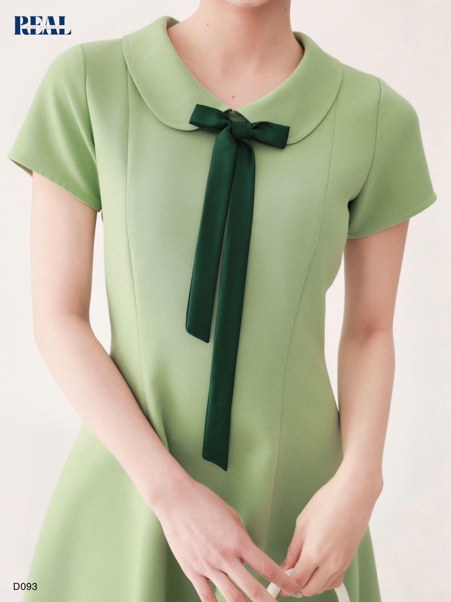 Đầm 8 mảnh cổ lá sen