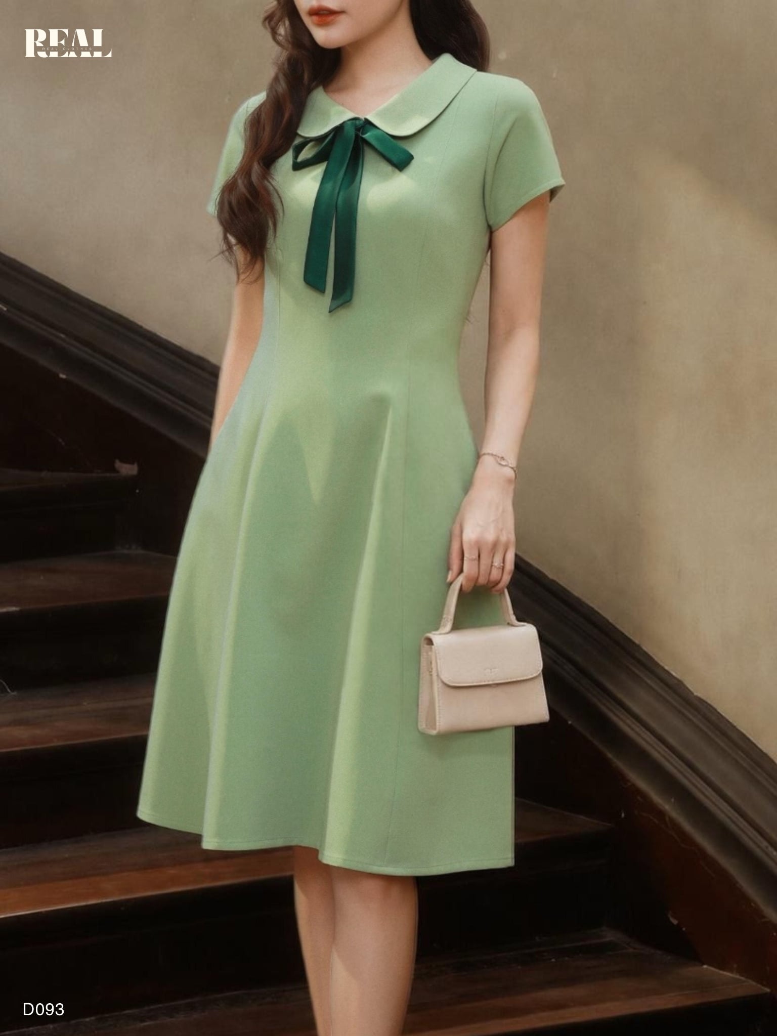 Đầm 8 mảnh cổ lá sen
