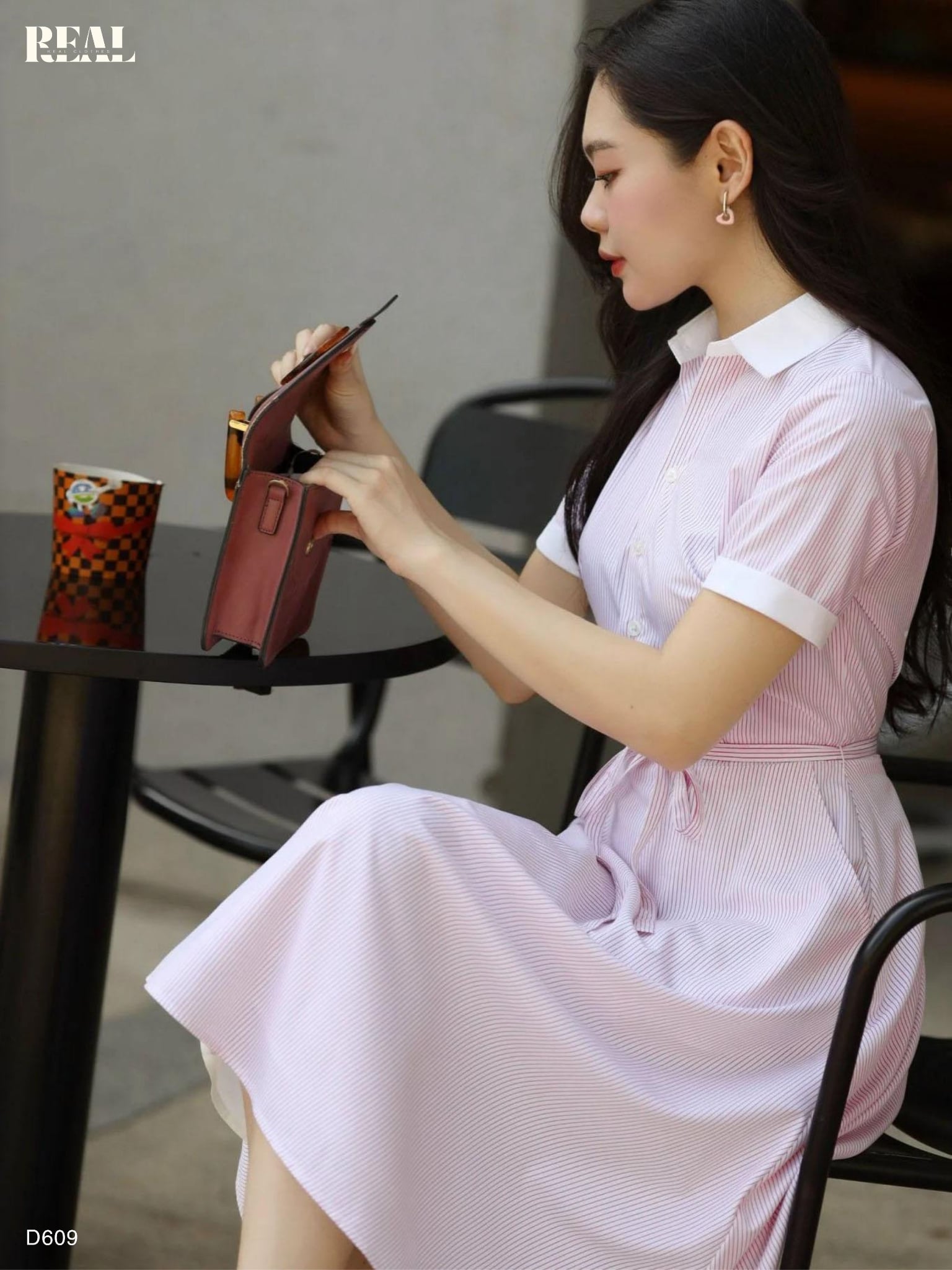 Đầm sơ mi xòe