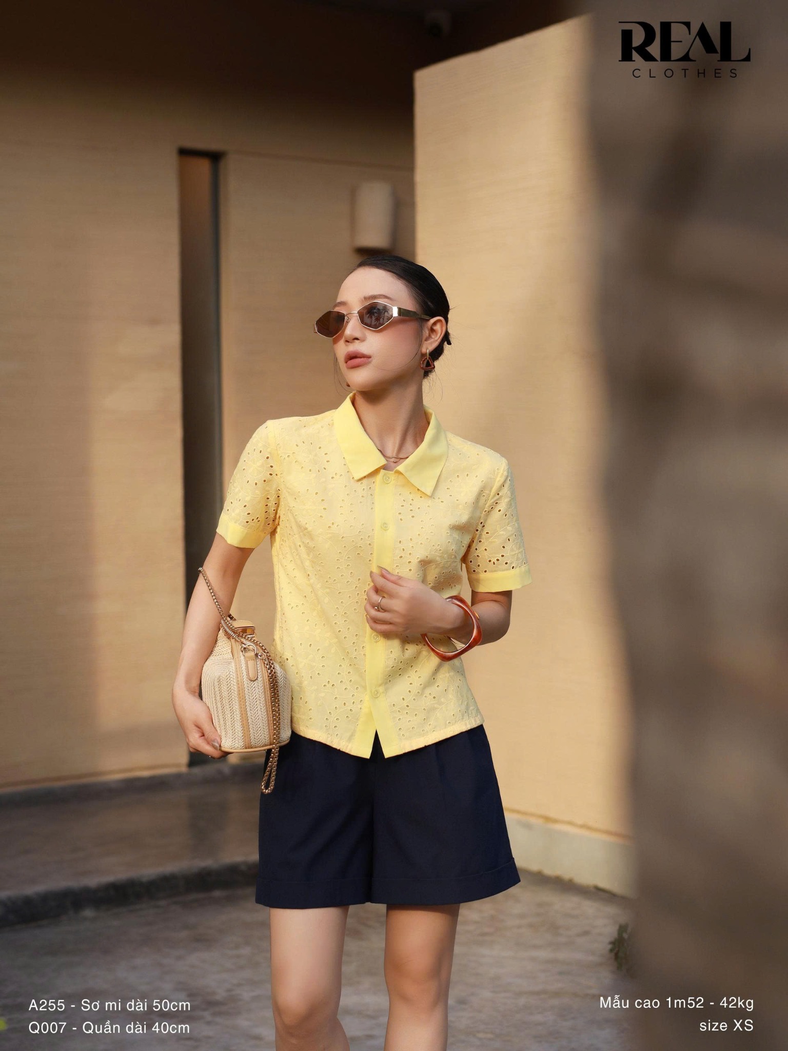 Quần short lật lai xanh đen