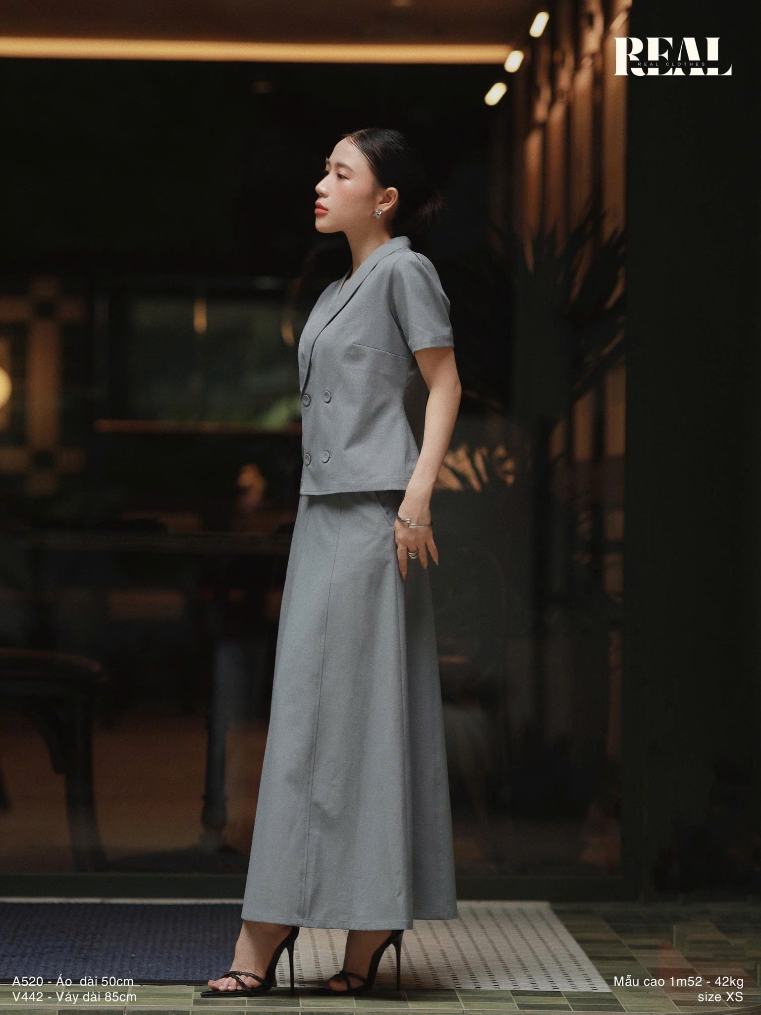 Váy Rachel xám nhạt