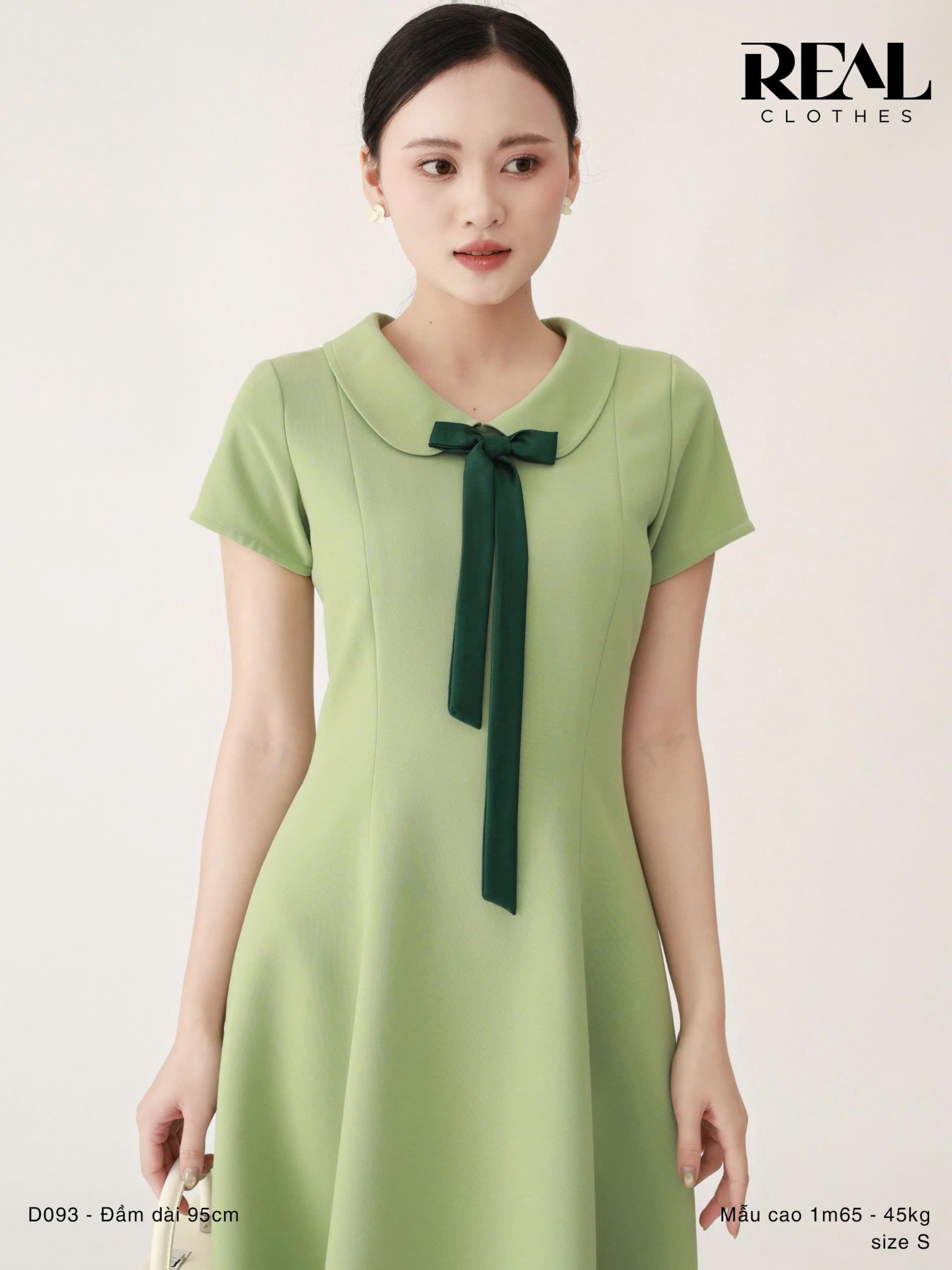 Đầm 8 mảnh cổ lá sen mint