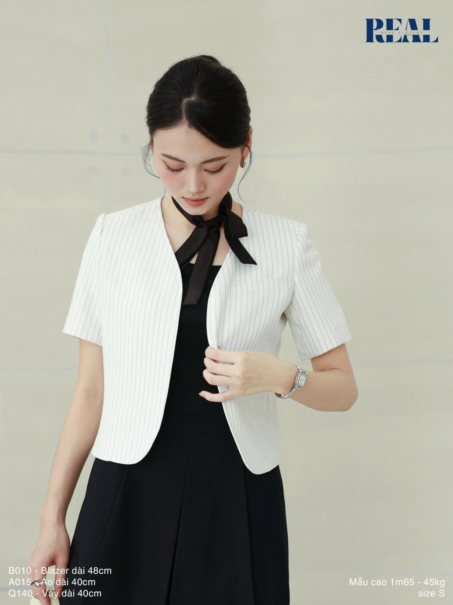 Vest Sunny sọc trắng